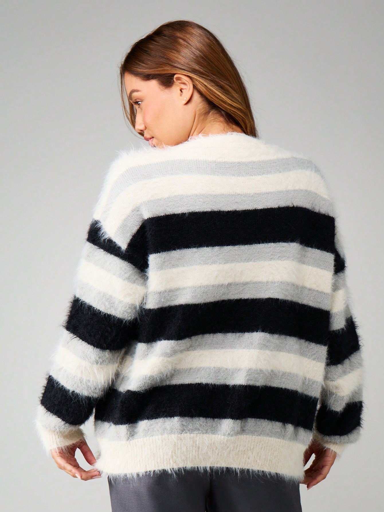 Cardigan ouvert b rayures duveteuses
