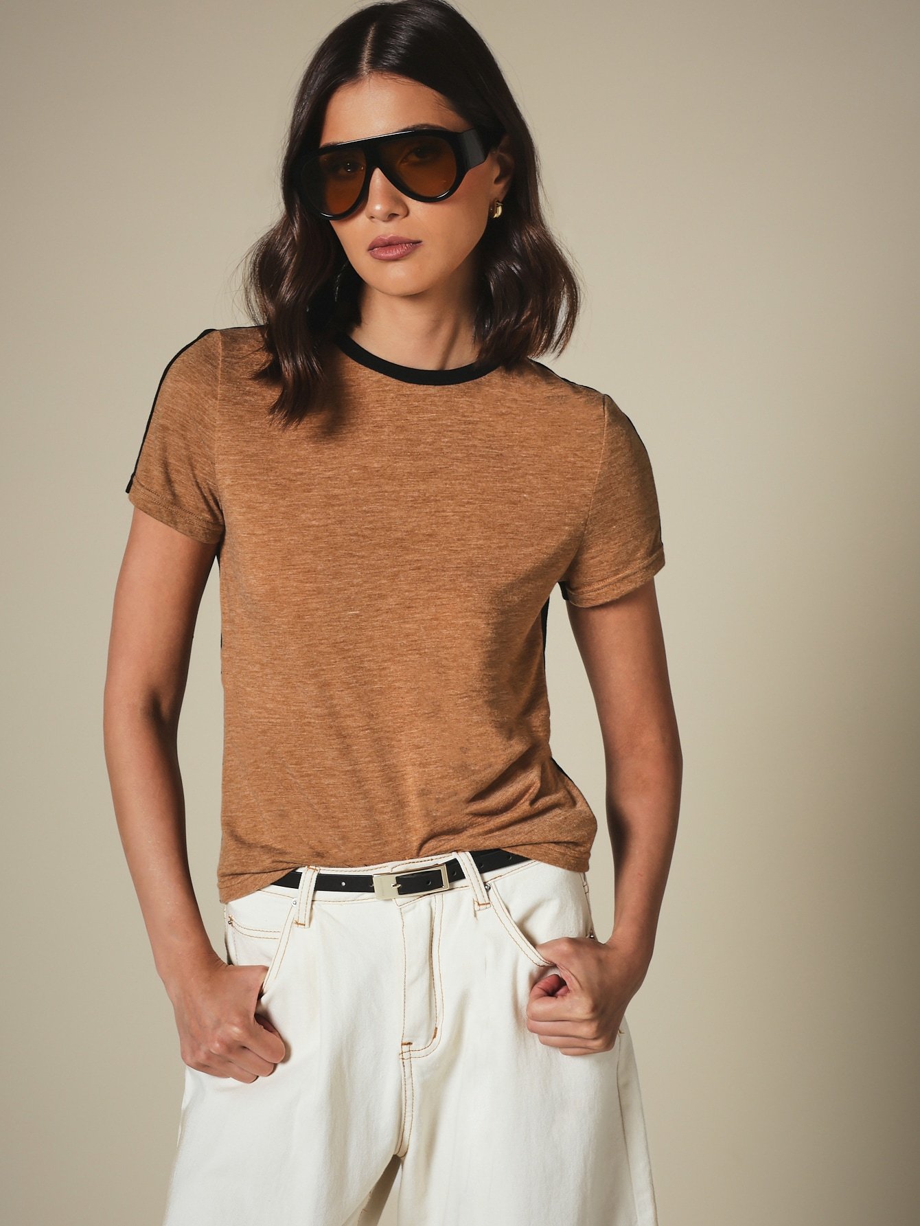 T-shirt décontracté à manches courtes col rond