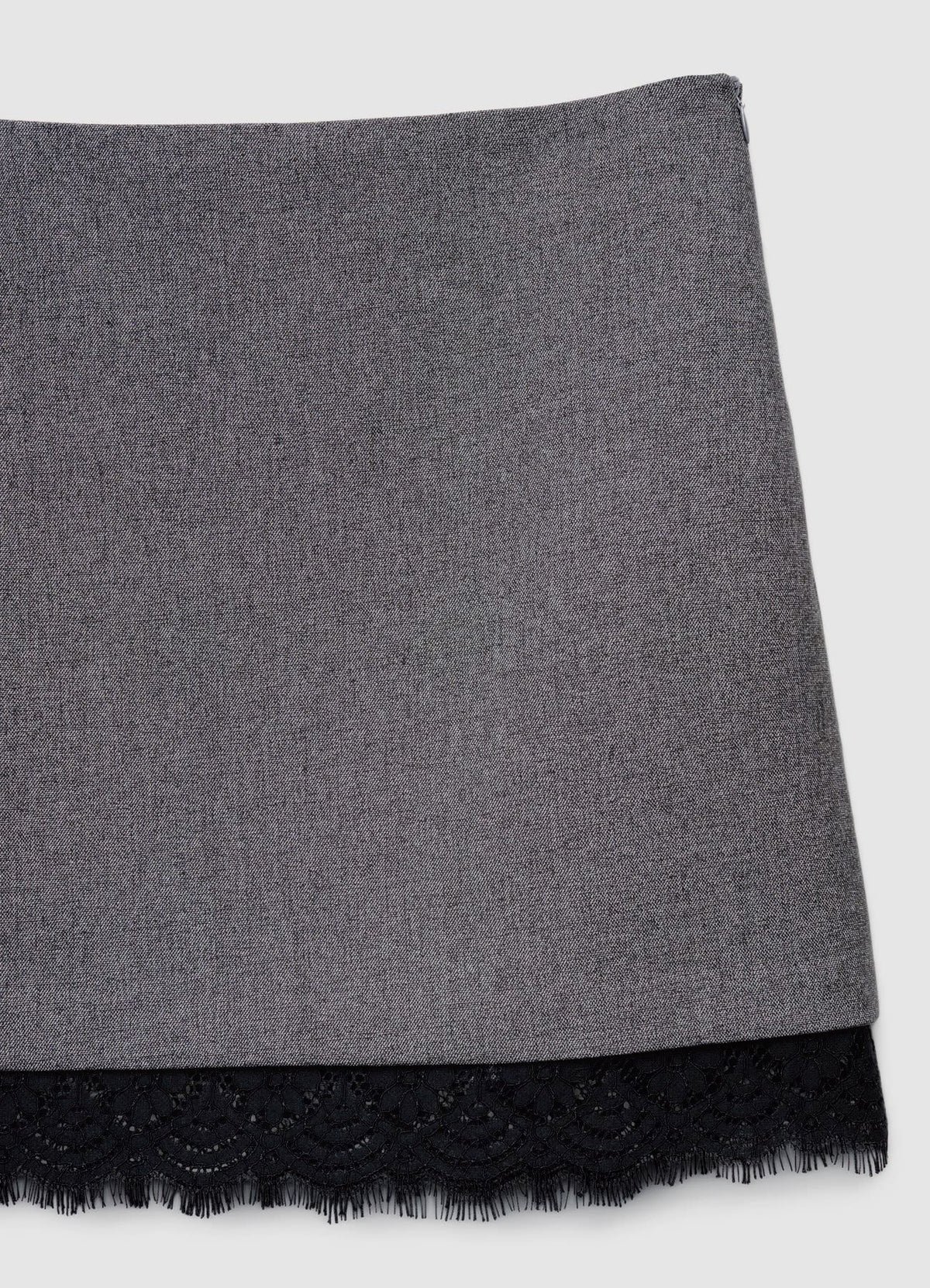 Lined mini skirt with lace hem