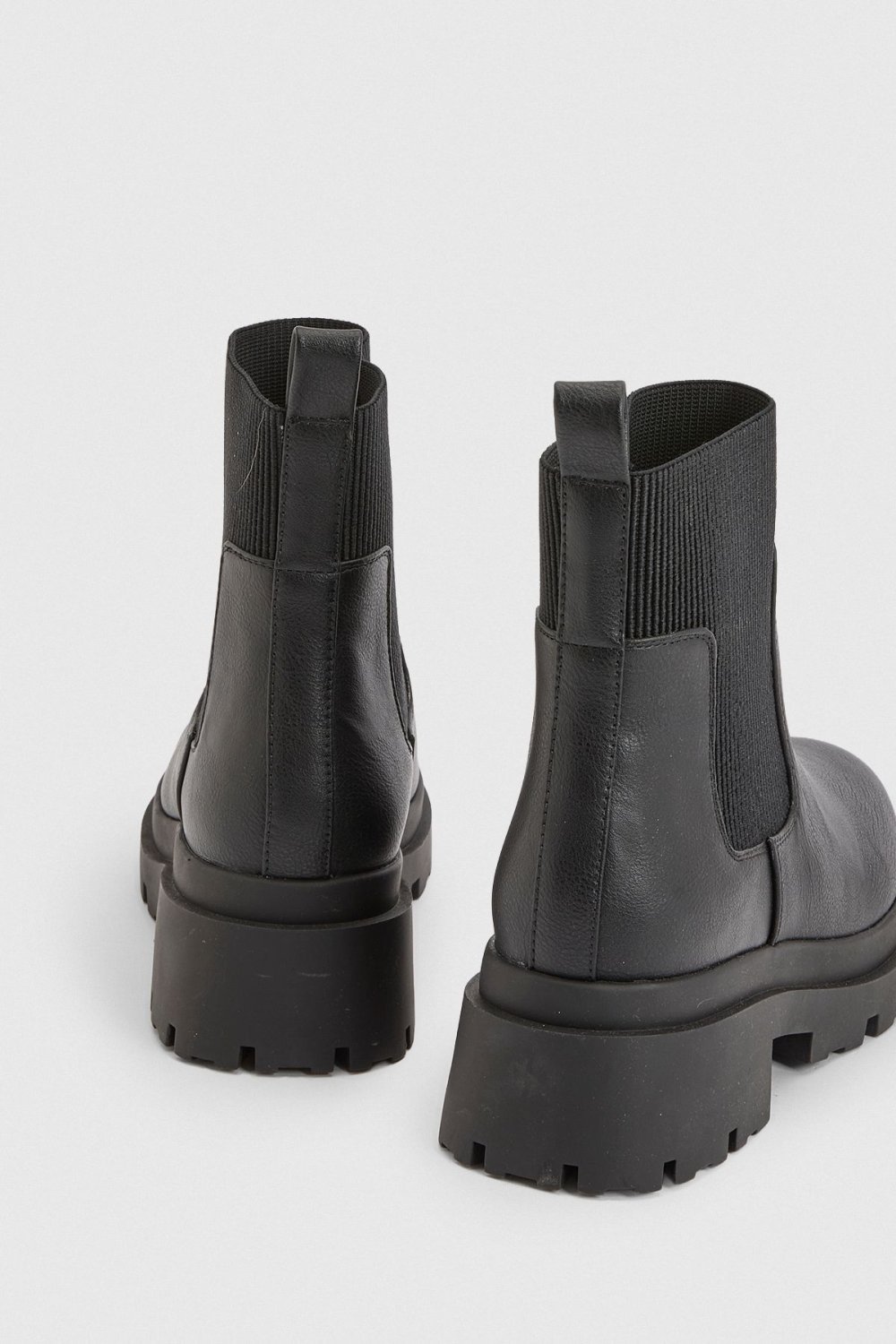 Bottines Chelsea à semelle crantée
