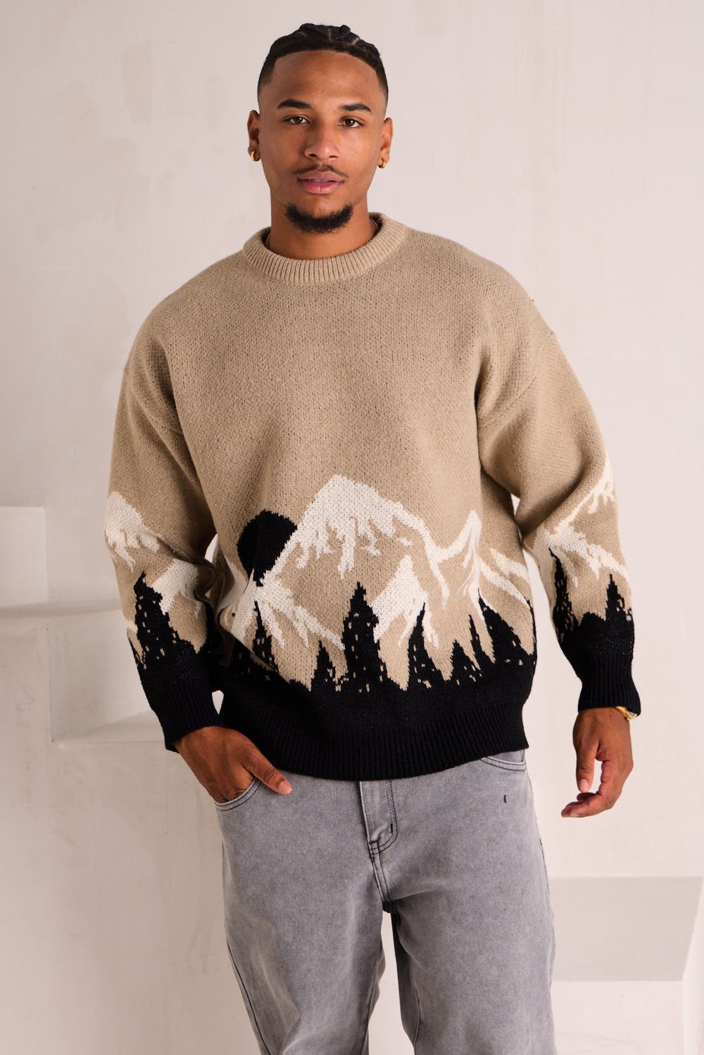 Taupe knit jumper with landscape pattern