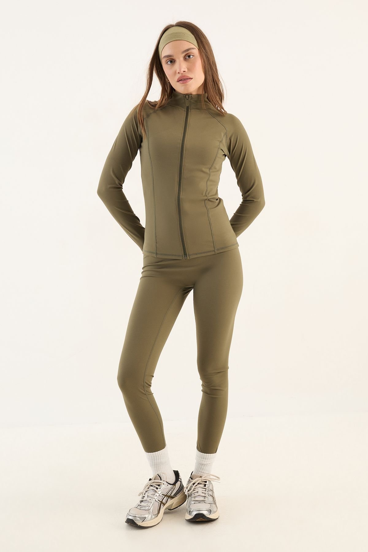 Sculpting zip-up sports jacket - Olive