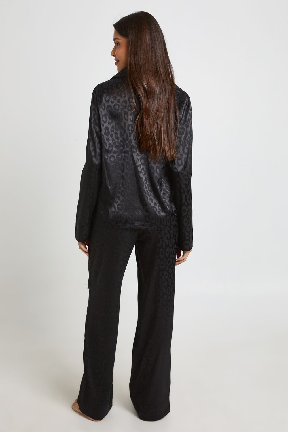 Pyjama chemise w sarwal f satin jacquard