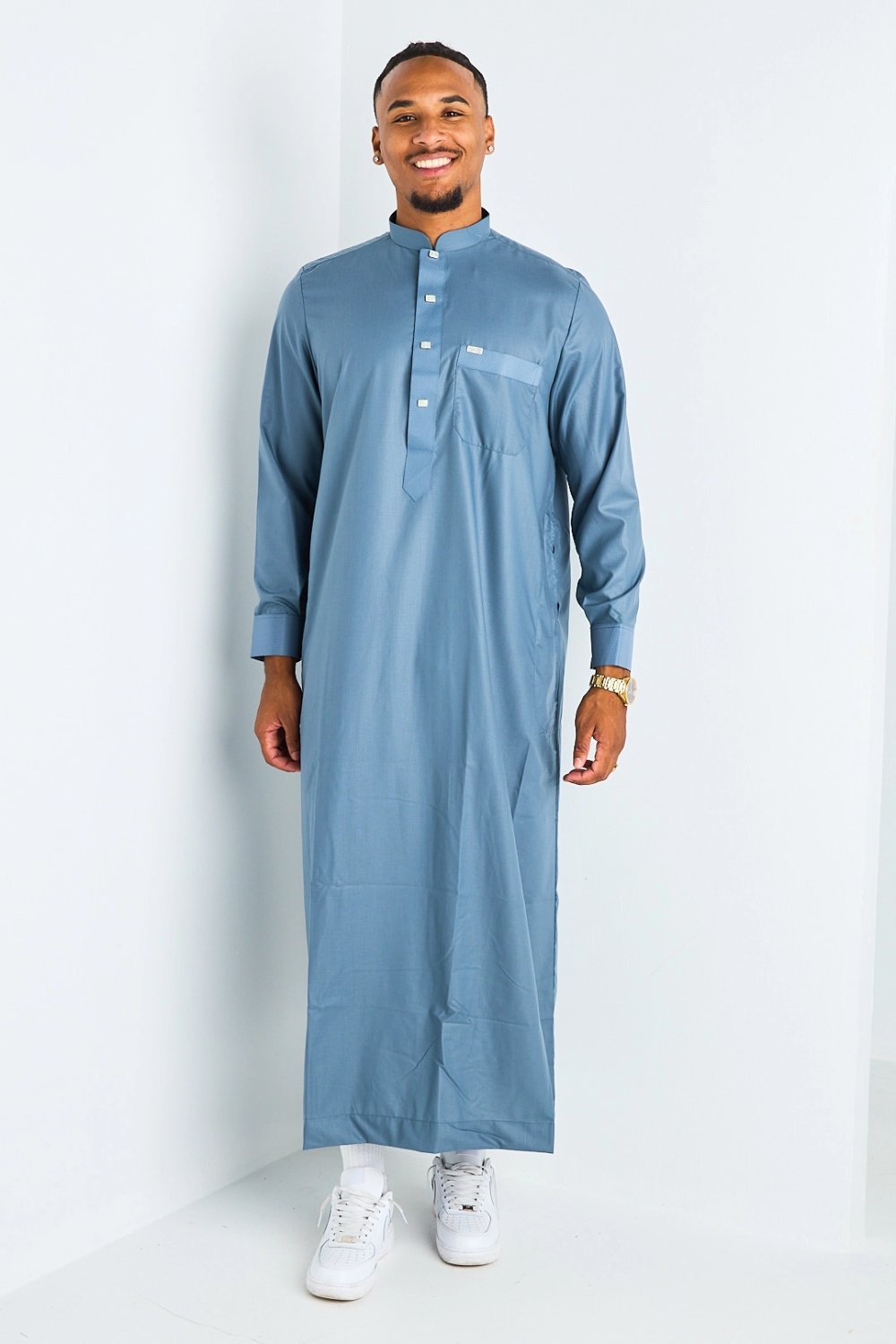 Qamis col montant b boutons fodda rmadi ghame9