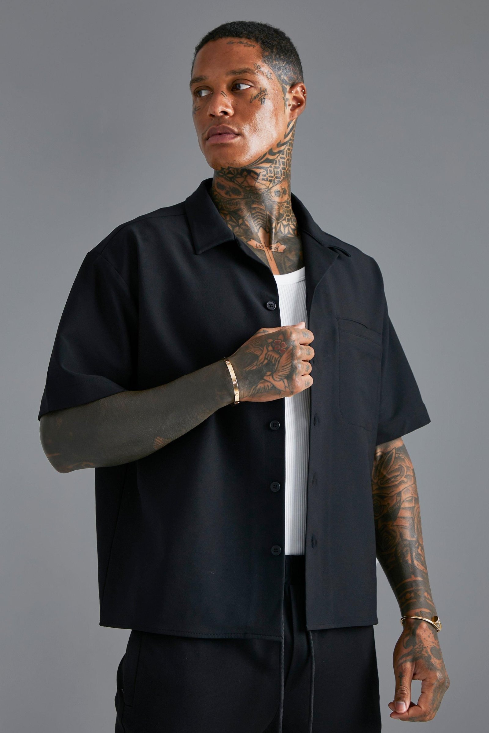Chemise à manches courtes stretch, coupe boxy oversize
