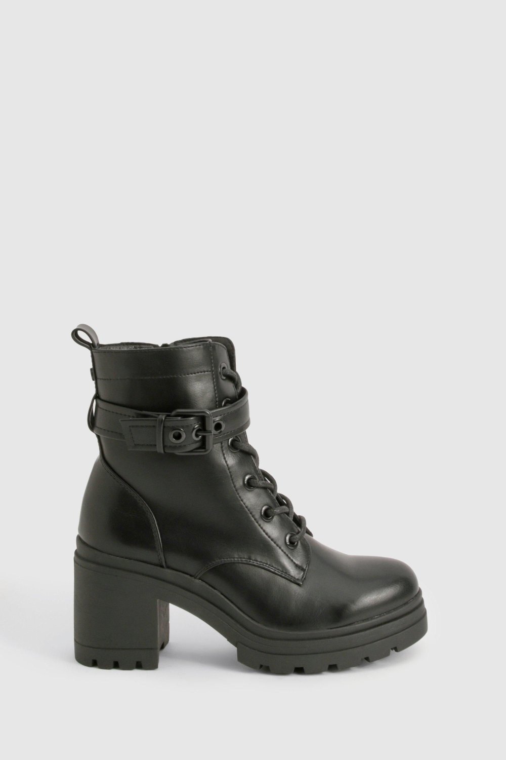 Hiker boots with buckle