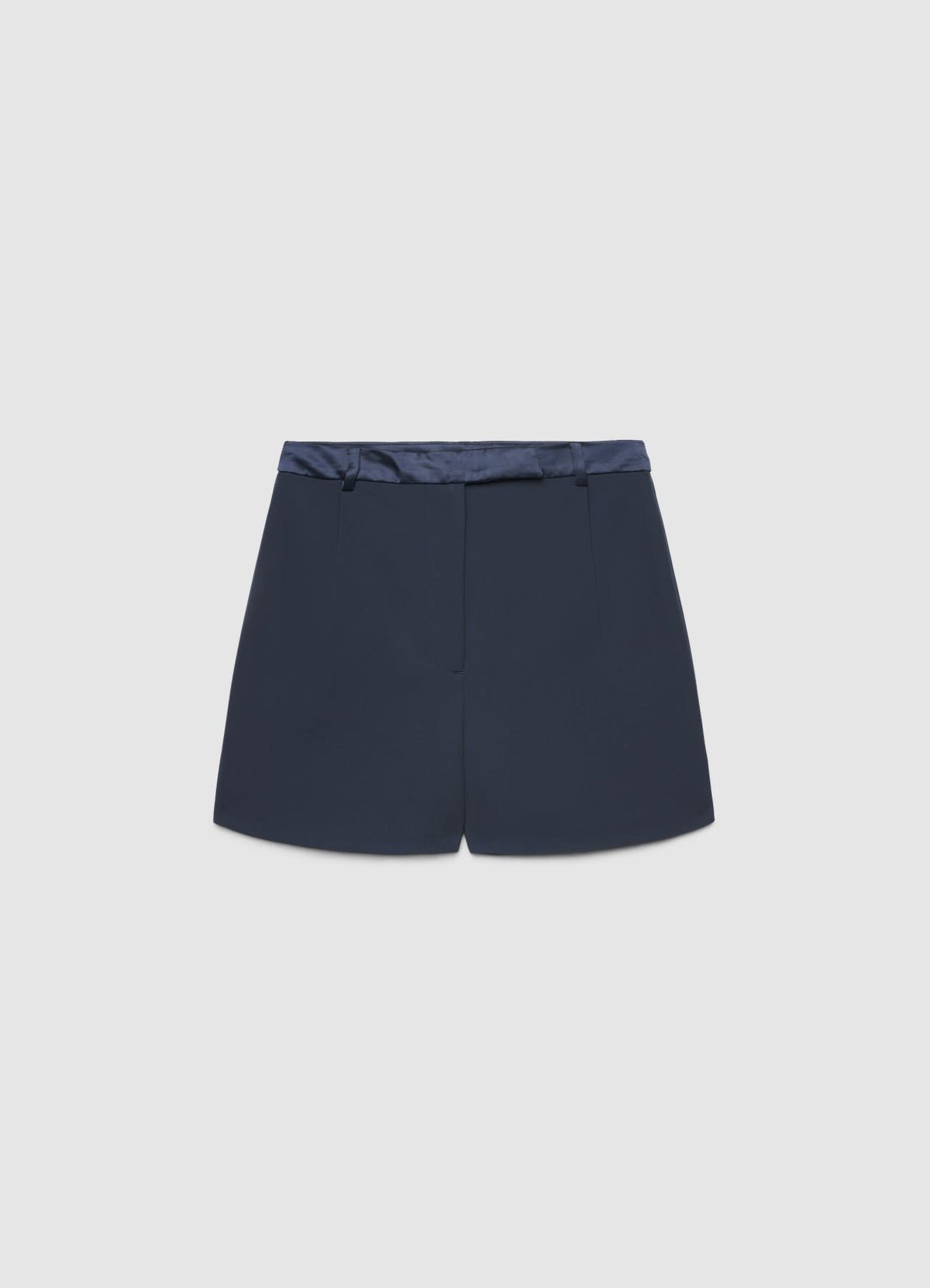 Tailored shorts with satin stripe