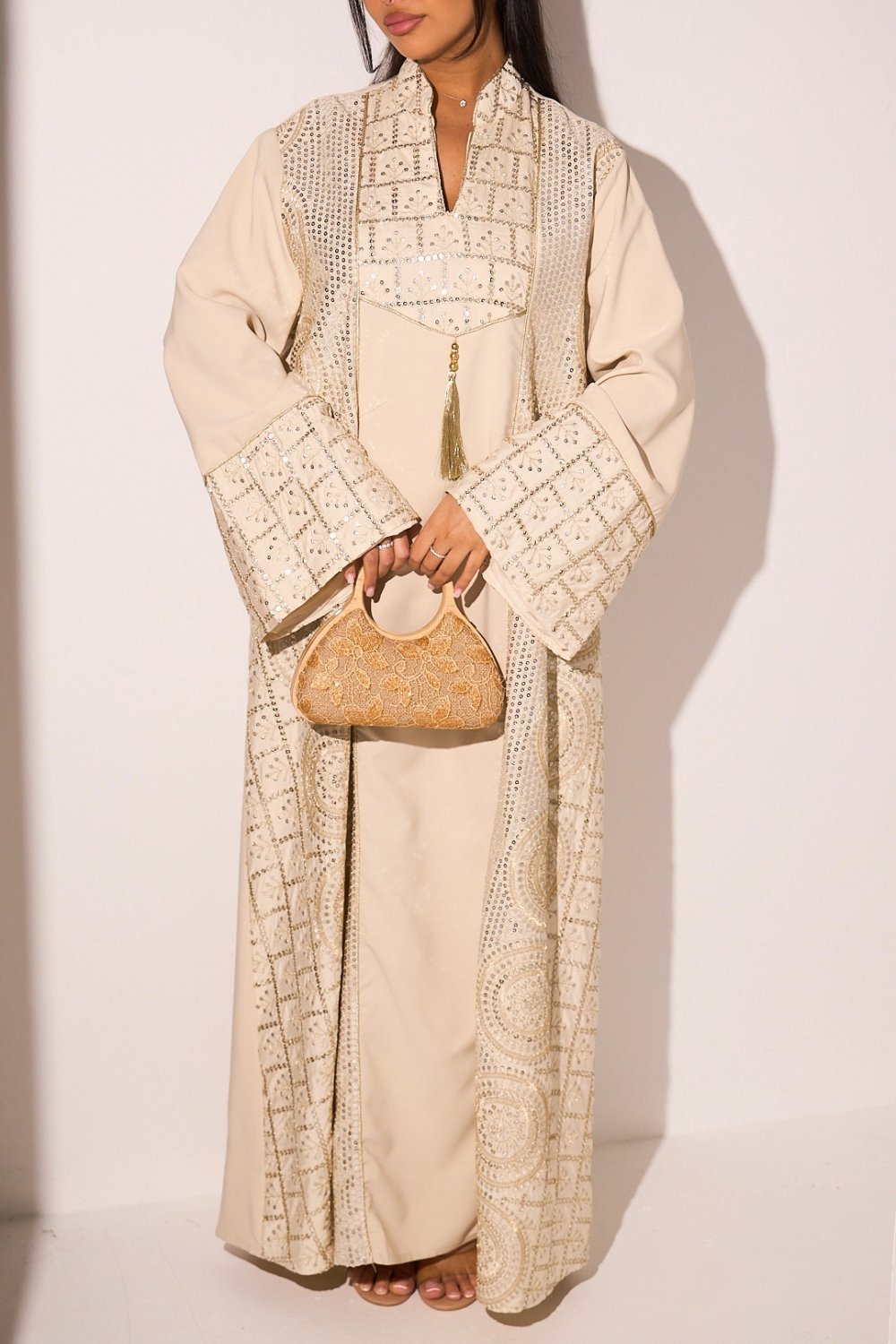Beige abaya with gold sequins, V-neck and tassel