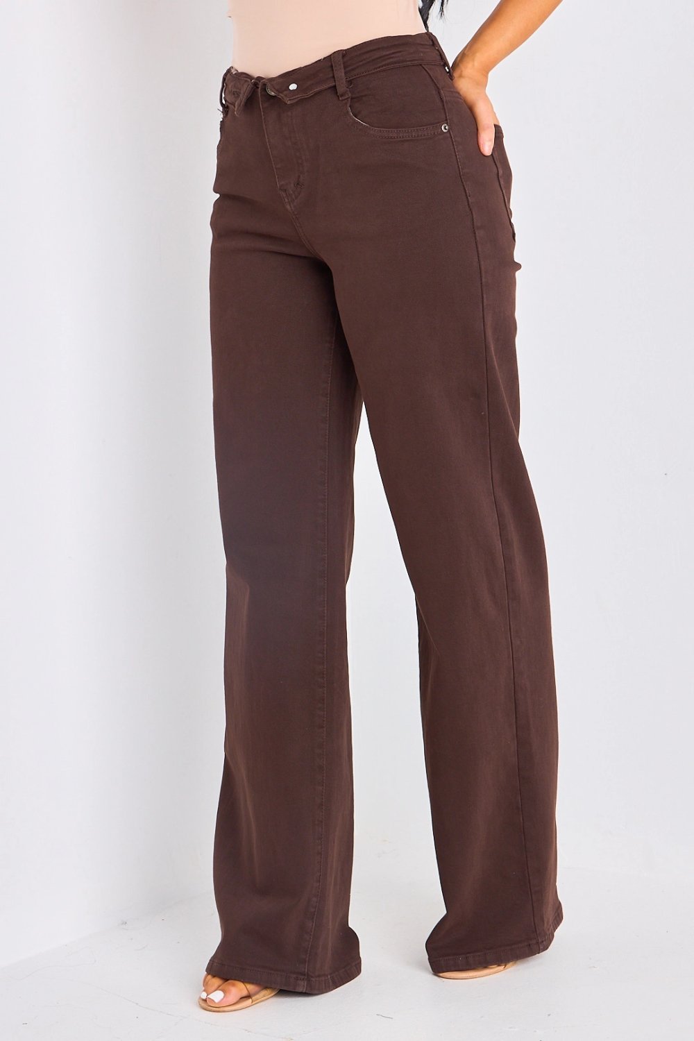Brown turn-up flared jeans with double fastening