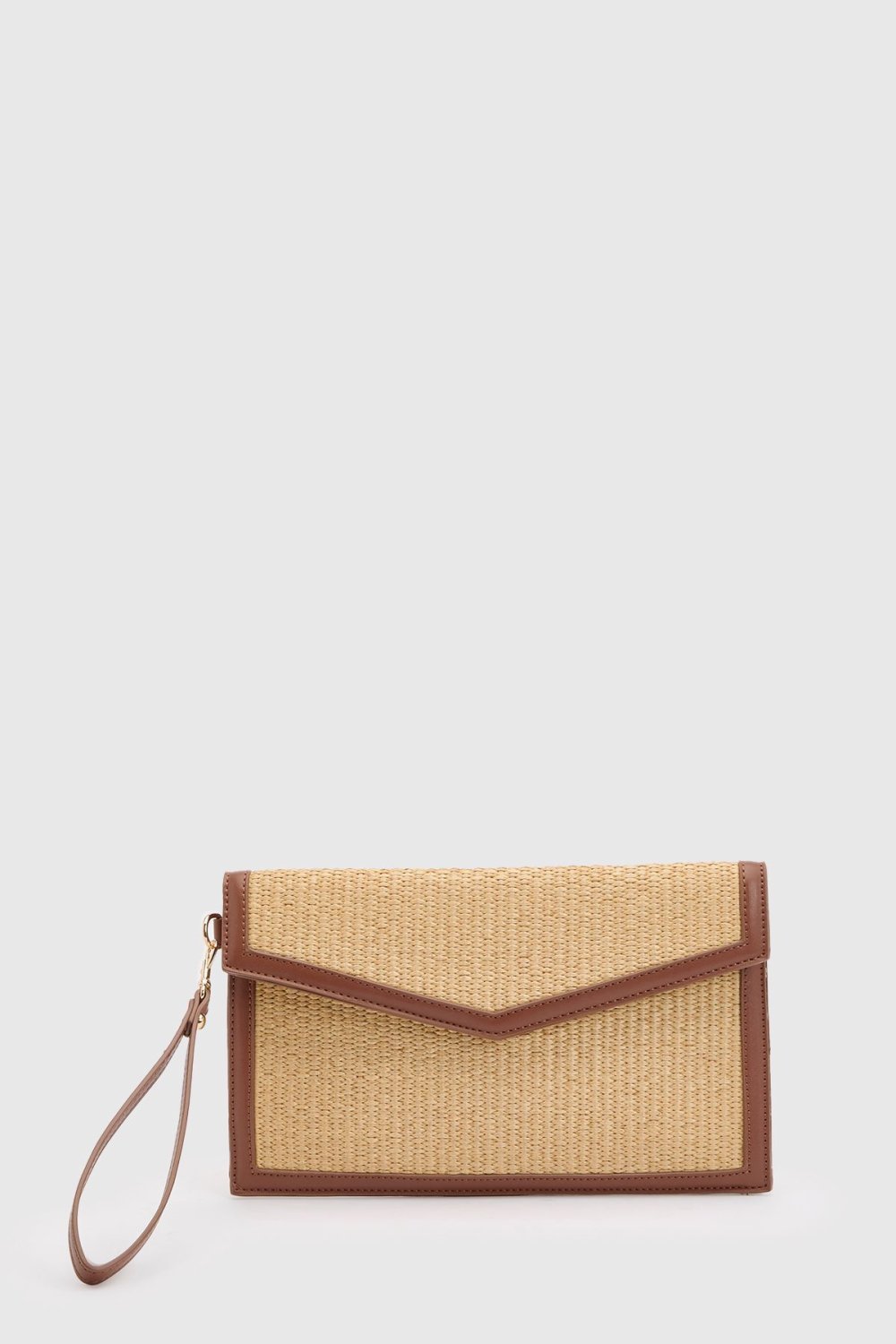 Pochette en raphia