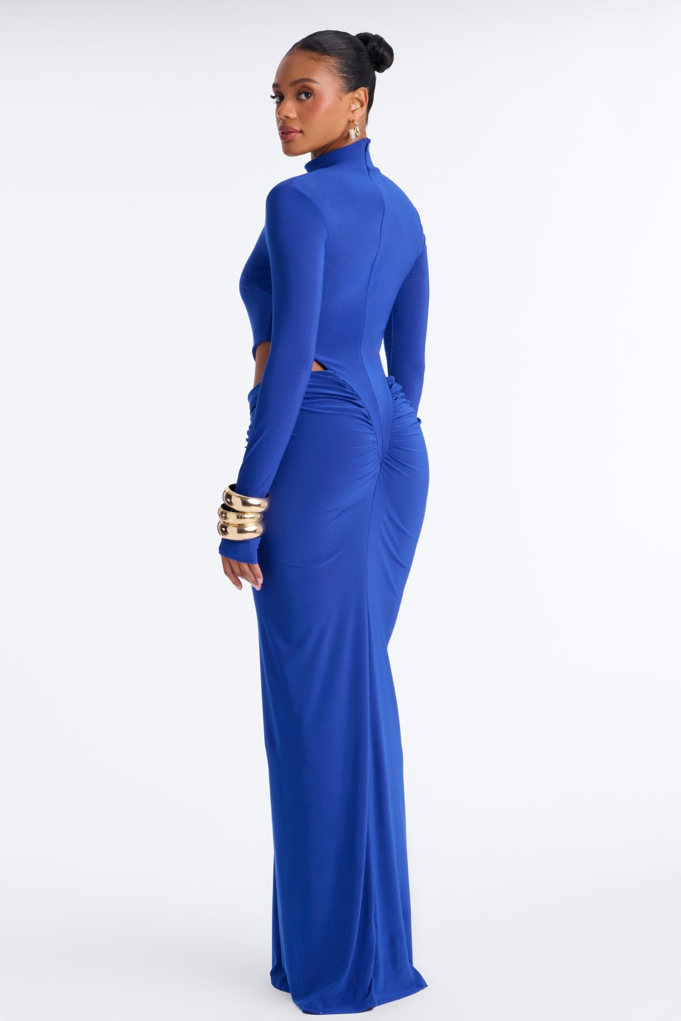 Robe twila b kmam twal w découpes