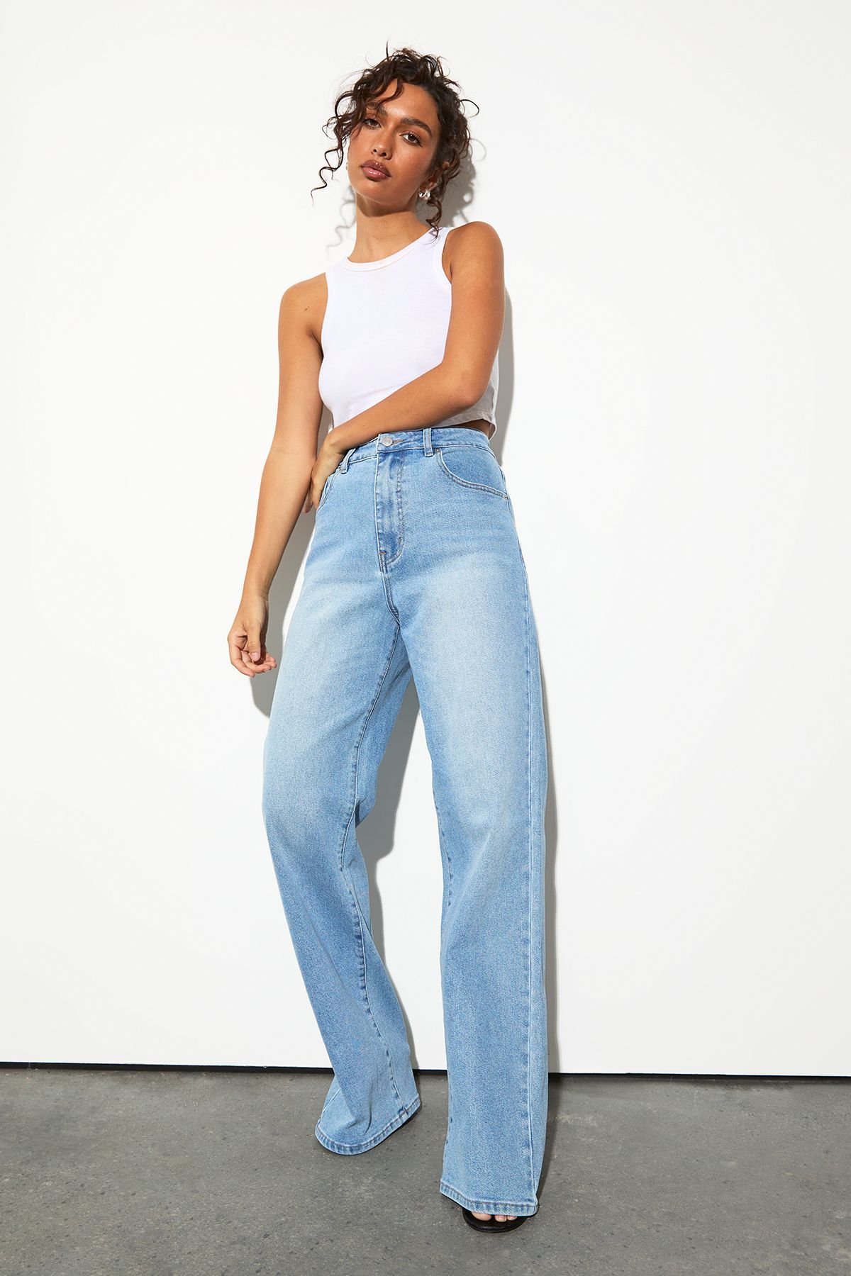 Jean droit taille haute coupe - Tall