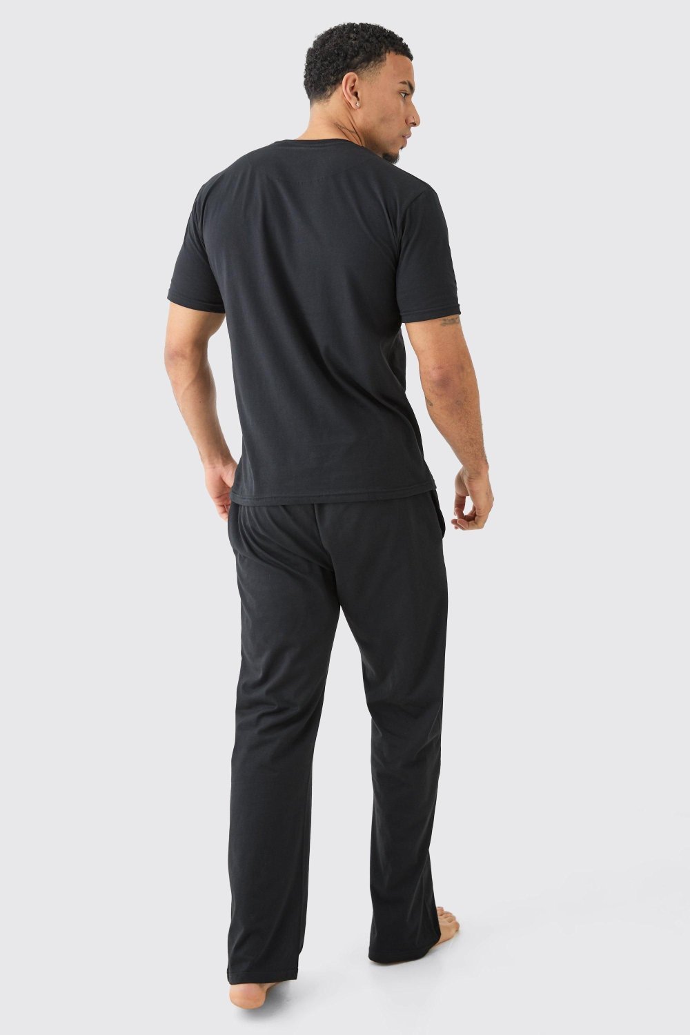 Ensemble détente t-shirt et pantalon