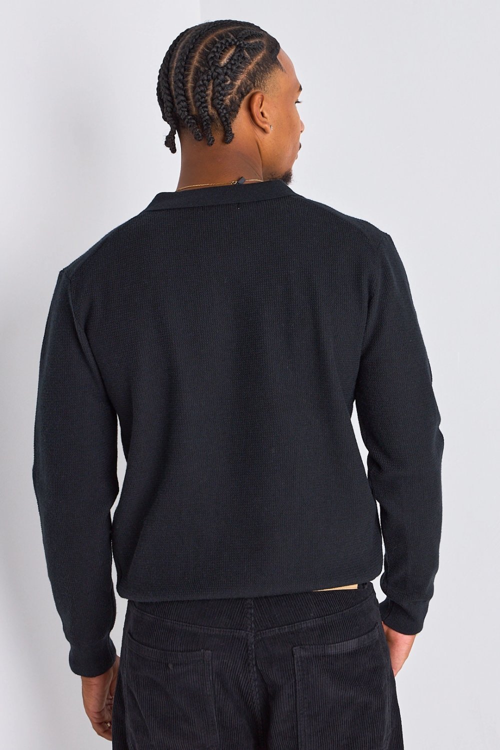 Black long-sleeved knit-effect polo shirt