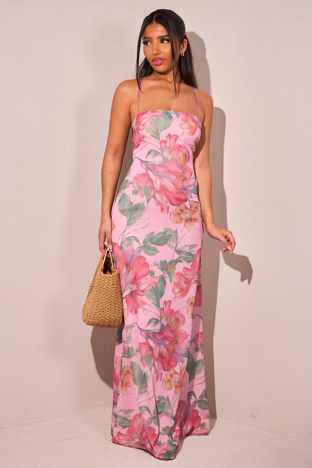 Robe mi-longue fleurie dos nu à lacets rose