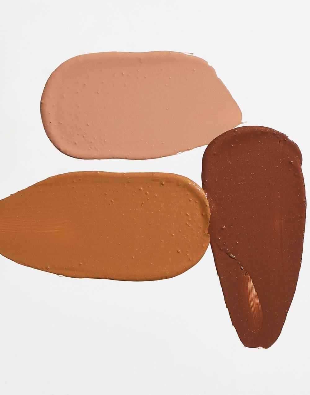 Auto-bronzant liquide o contour modulable
