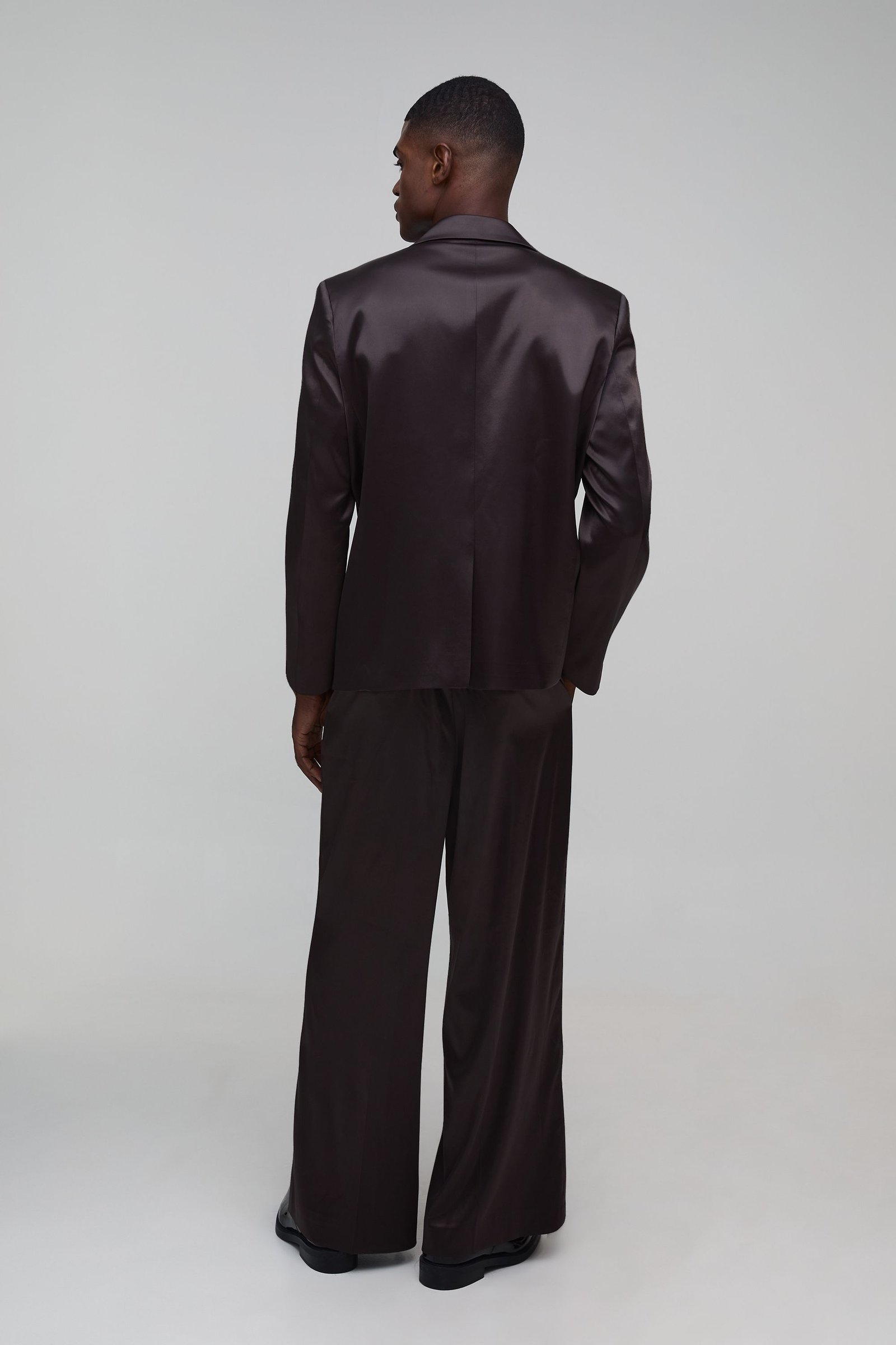 Pantalon de costume large en satin