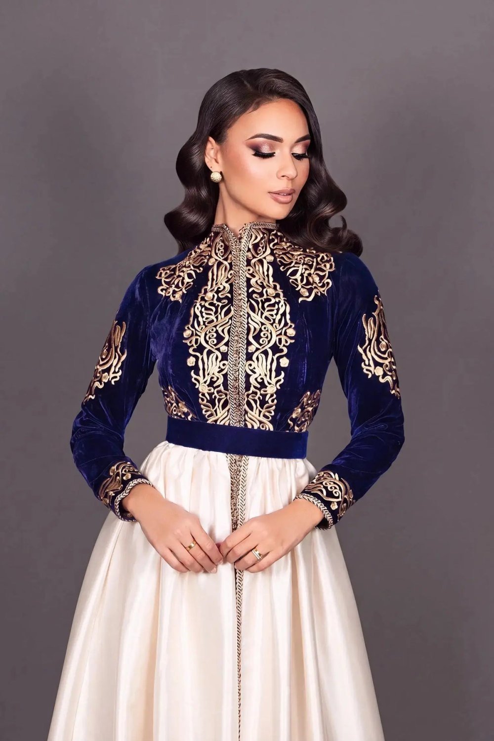 Royal blue velvet takchita with mandarin collar