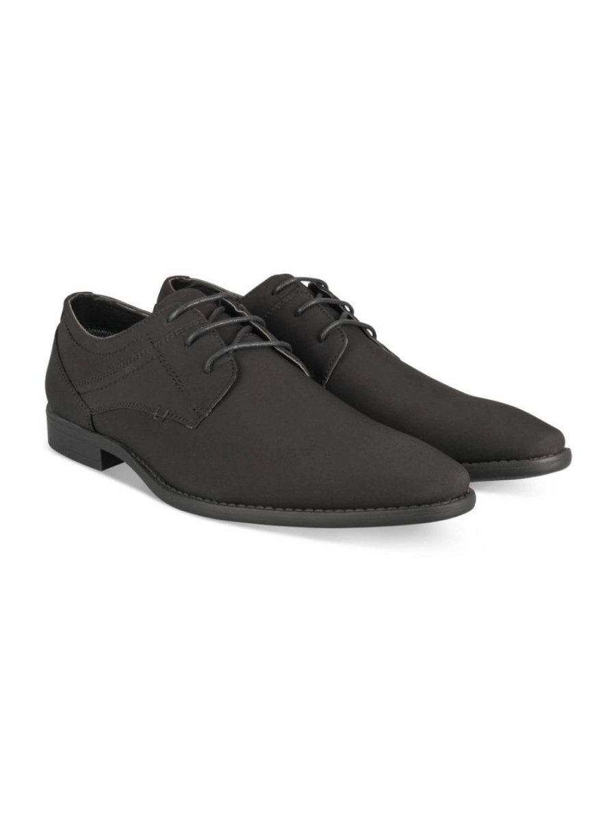 Black derbies with side stitching