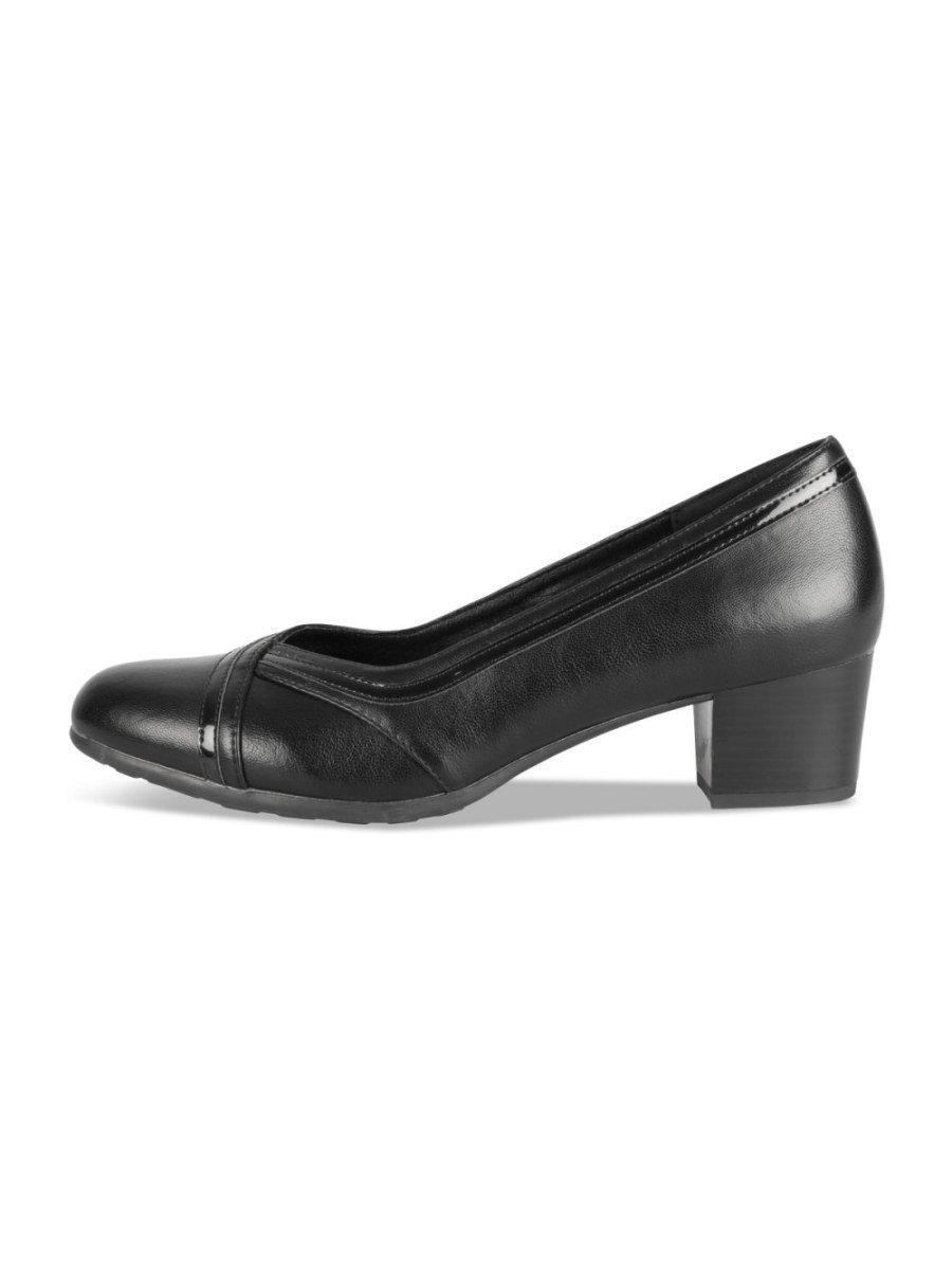 Black block-heel pumps with patent trims
