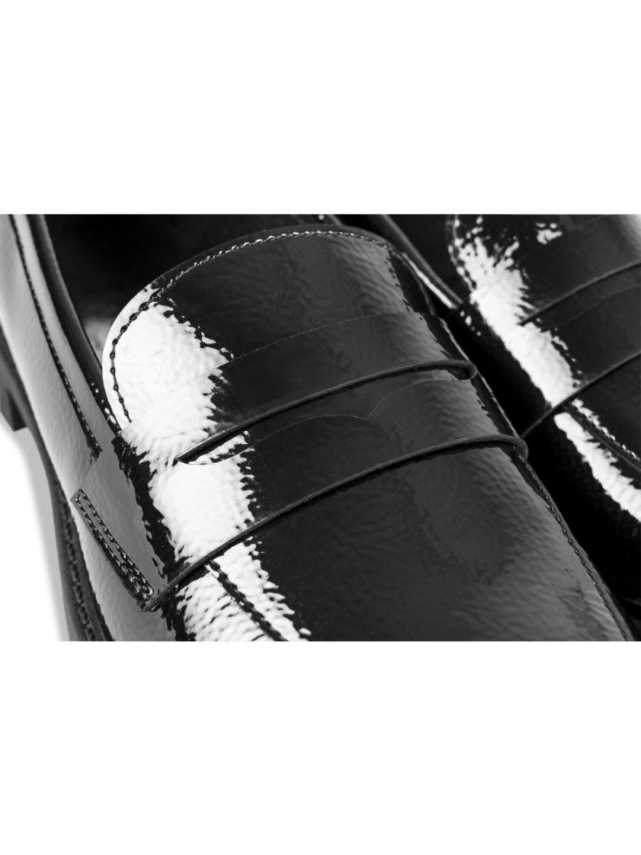Mocassins aspect vernis froissé noirs