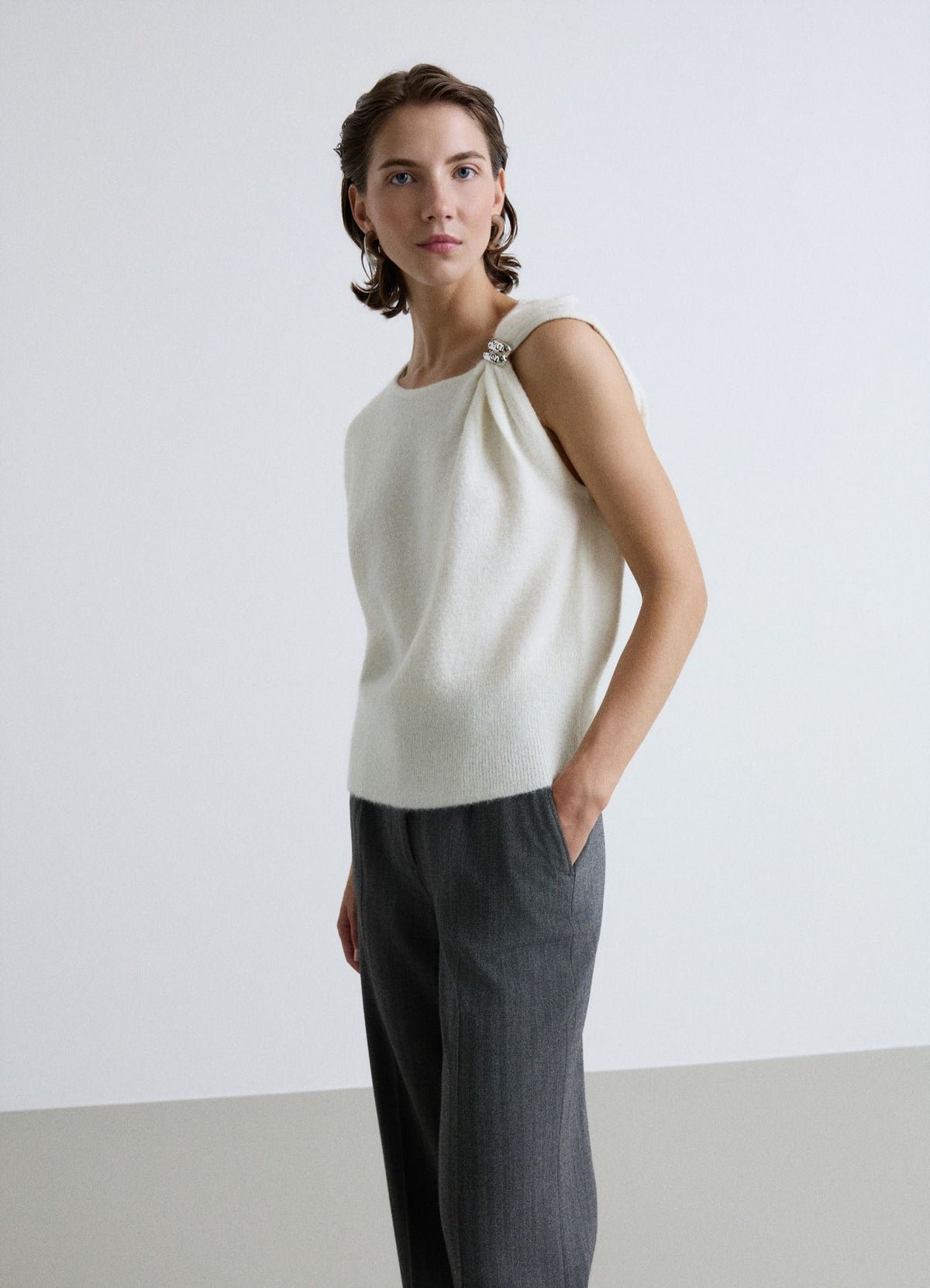 Pull sans manches à anneau