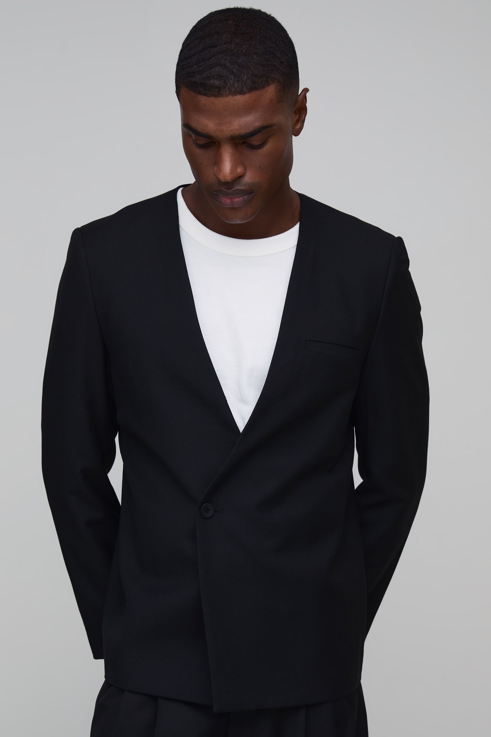 Veste de costume croisée sans col