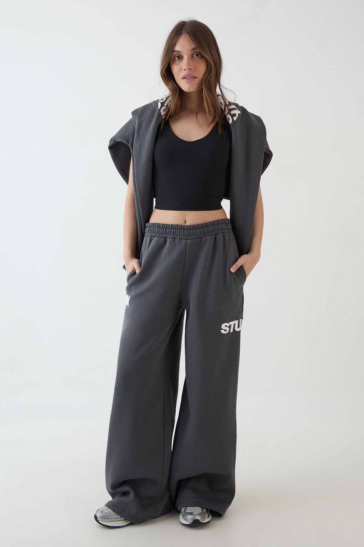 Brassière de sport longue à décolleté plongeant