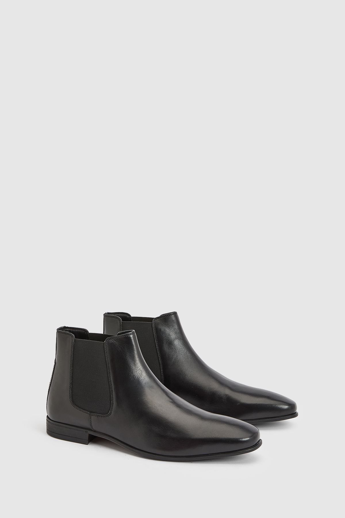 Bottine chelsea élégante en cuir noir