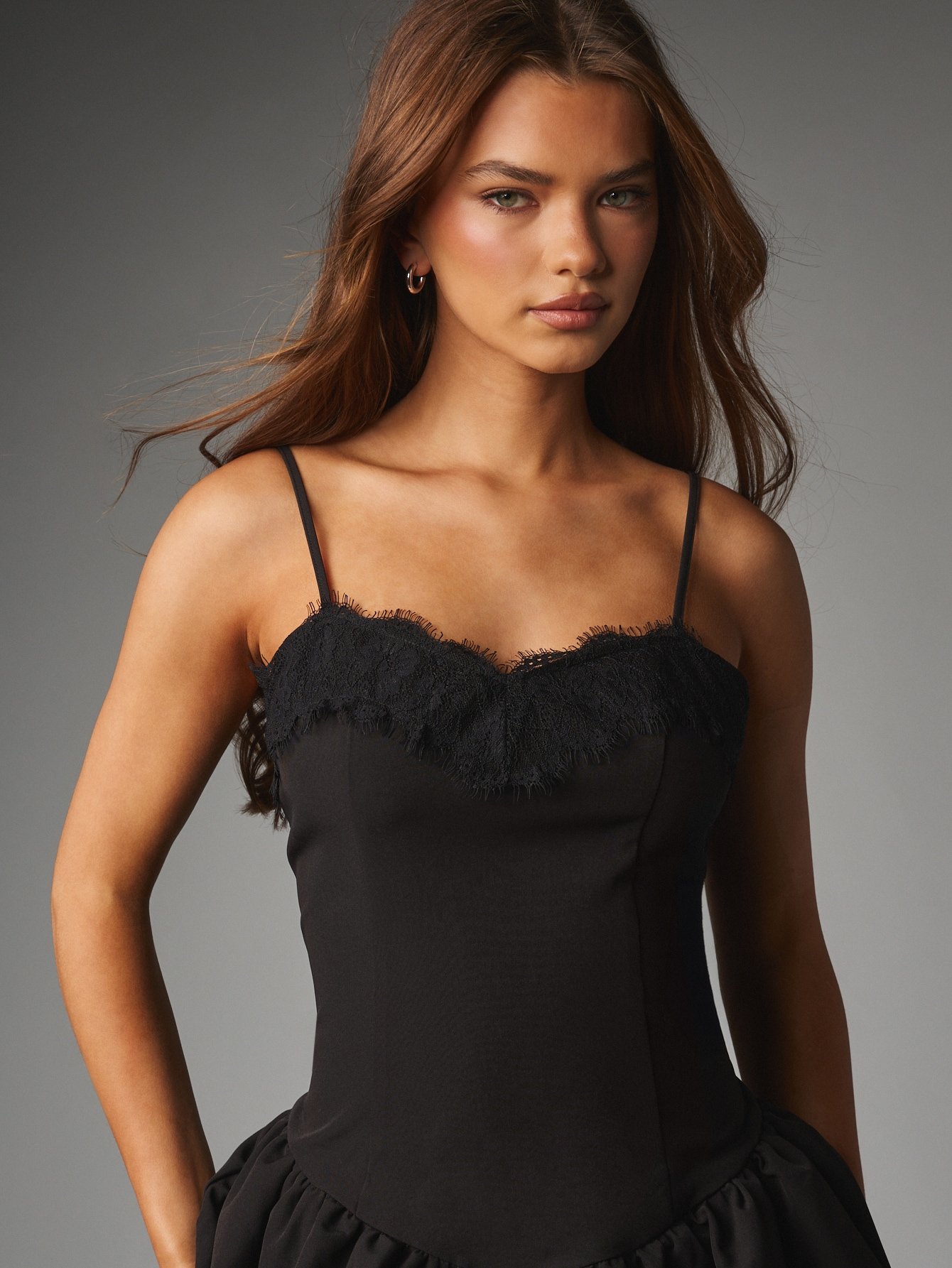 Robe Mini De Soirée À Col Cœur