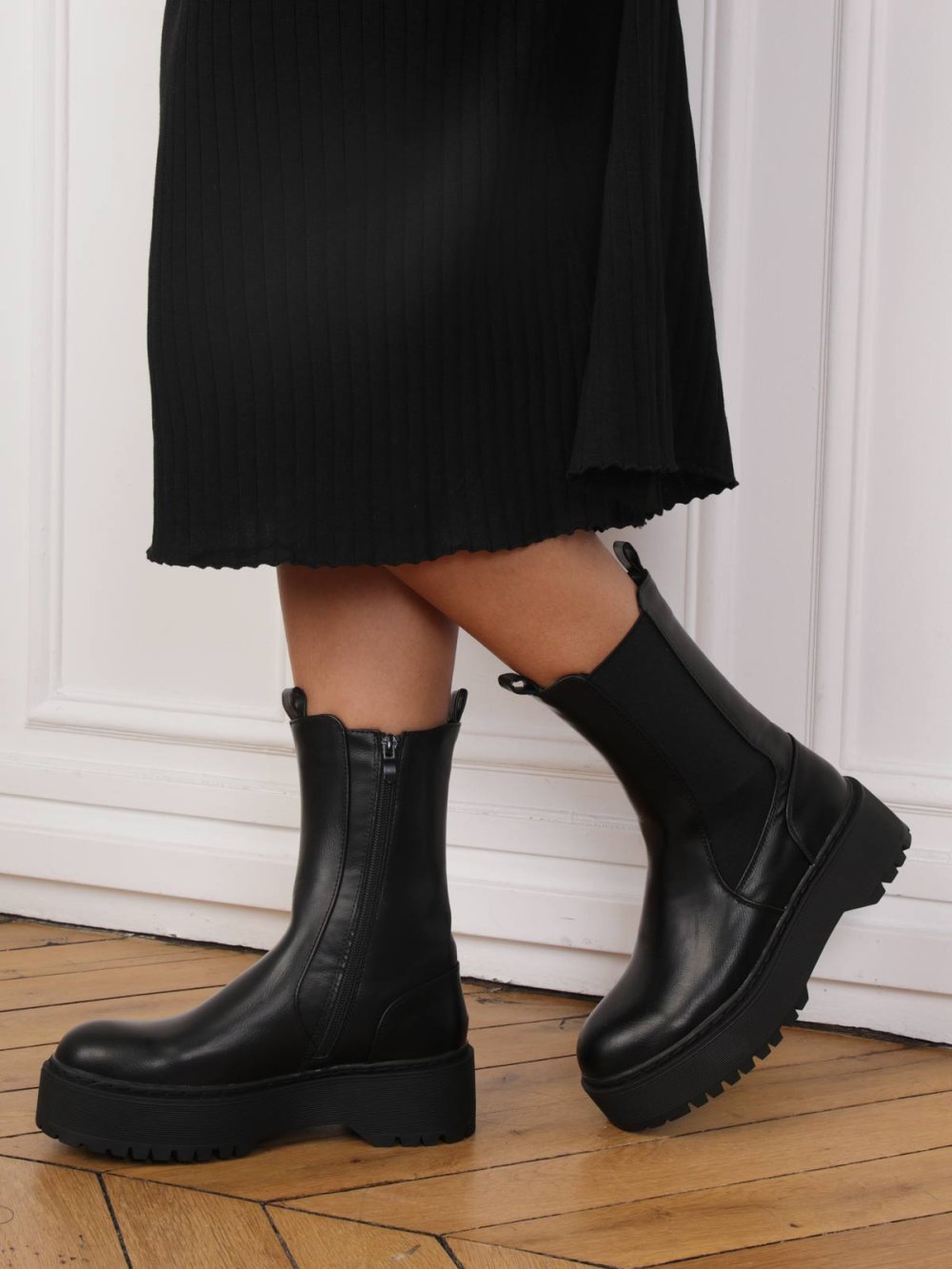 Bottines chelsea 3alyin b plateforme, khal