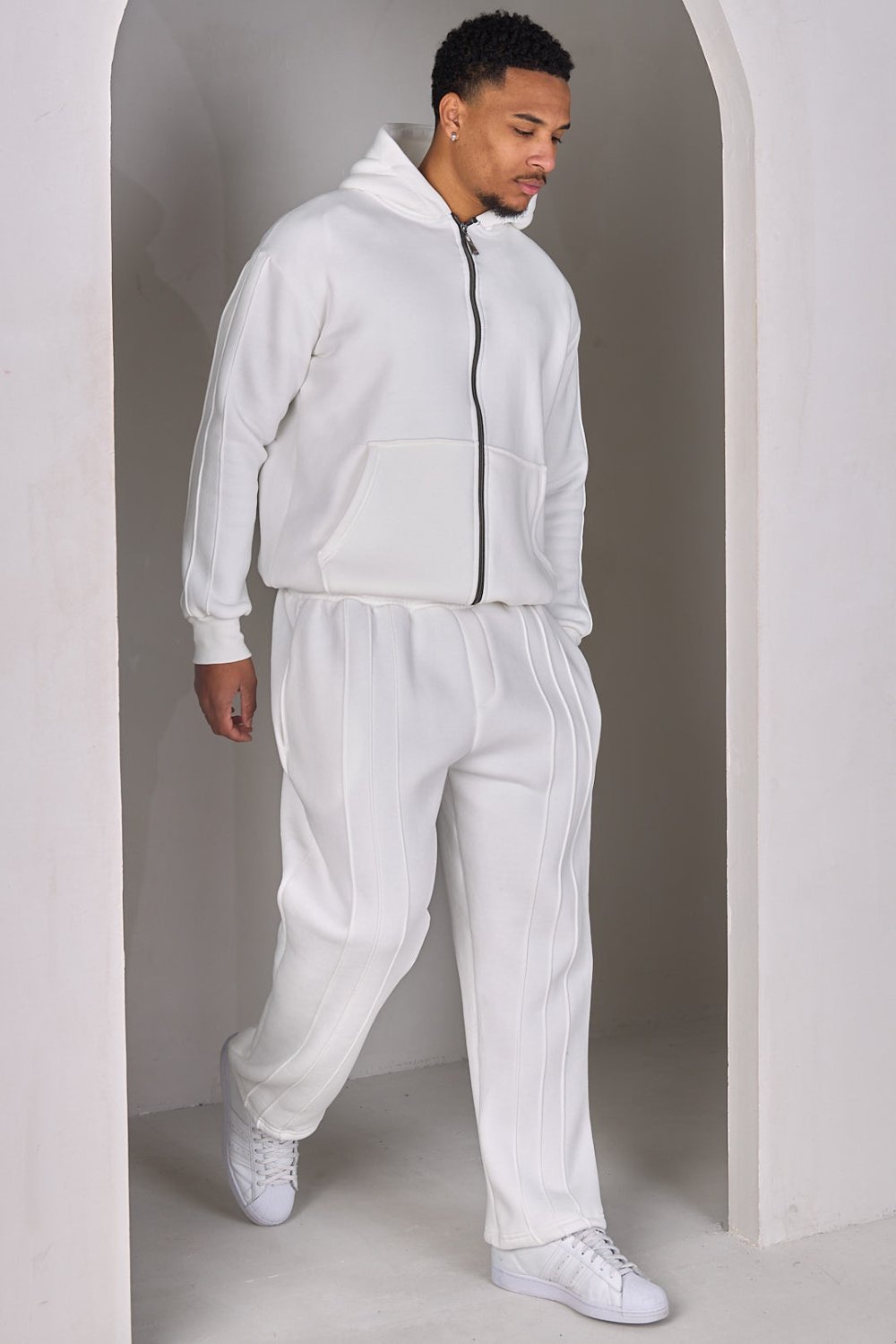 White zip hoodie tracksuit
