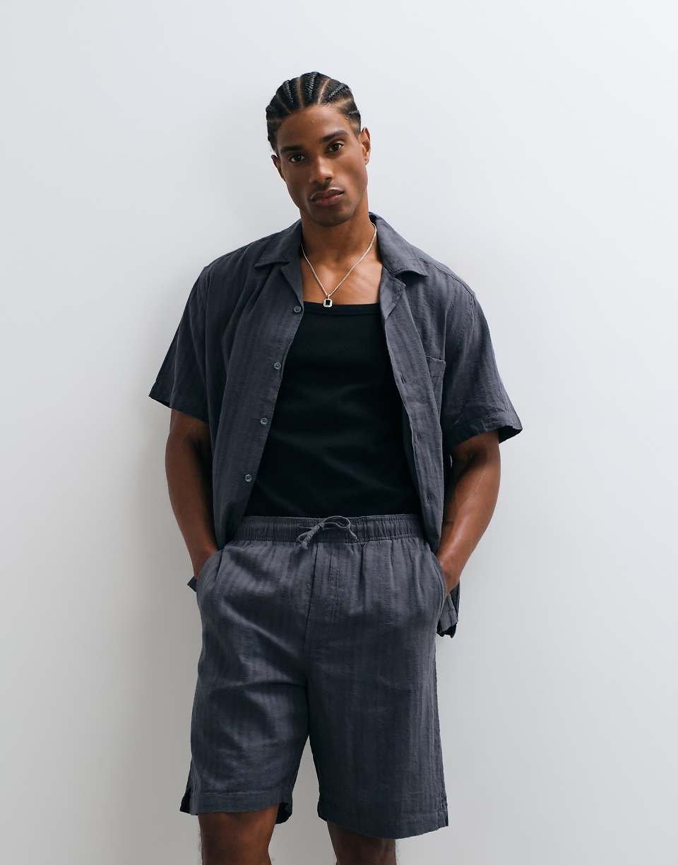 Ensemble short texturé en mélange de lin bleu délavé