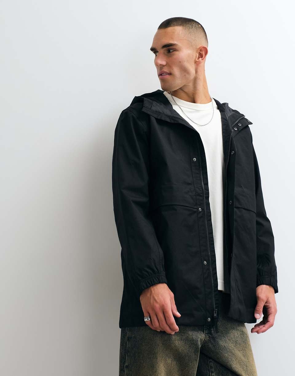 Dryvent™ field parka in TNF black