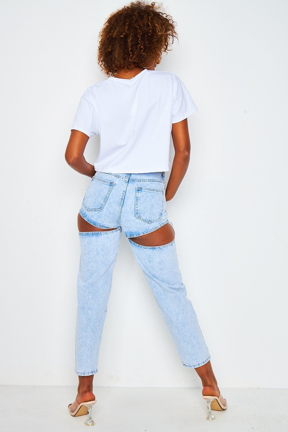 Jean mom ajouré aux cuisses bleu clair
