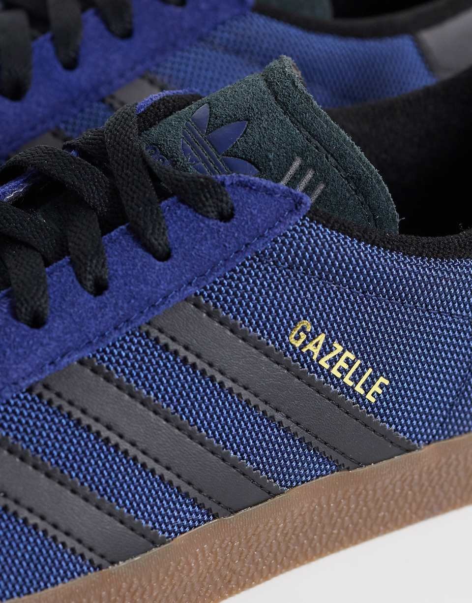 Gazelle trainers in blue and black