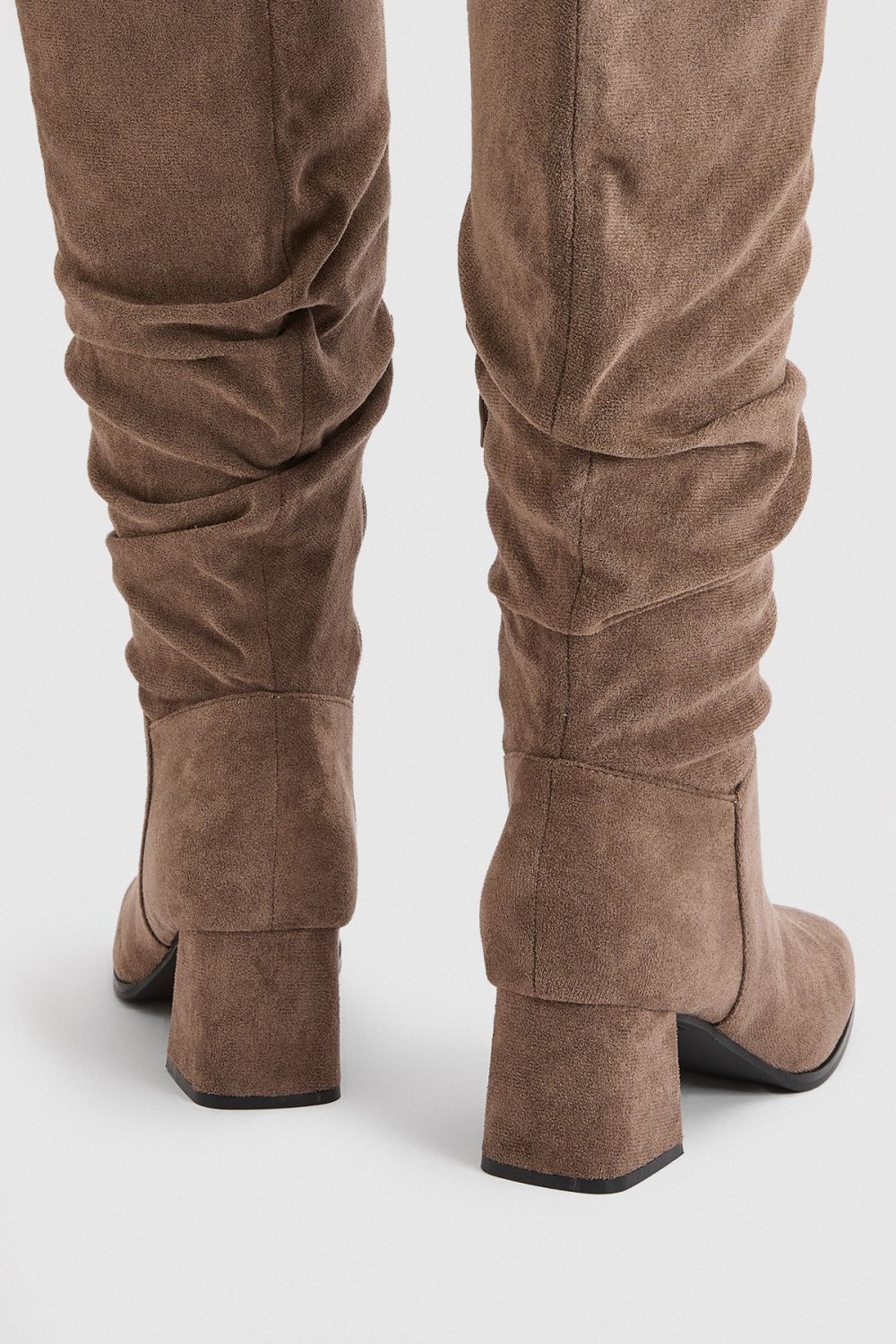 Bottes hautes en suédine à talon bloc