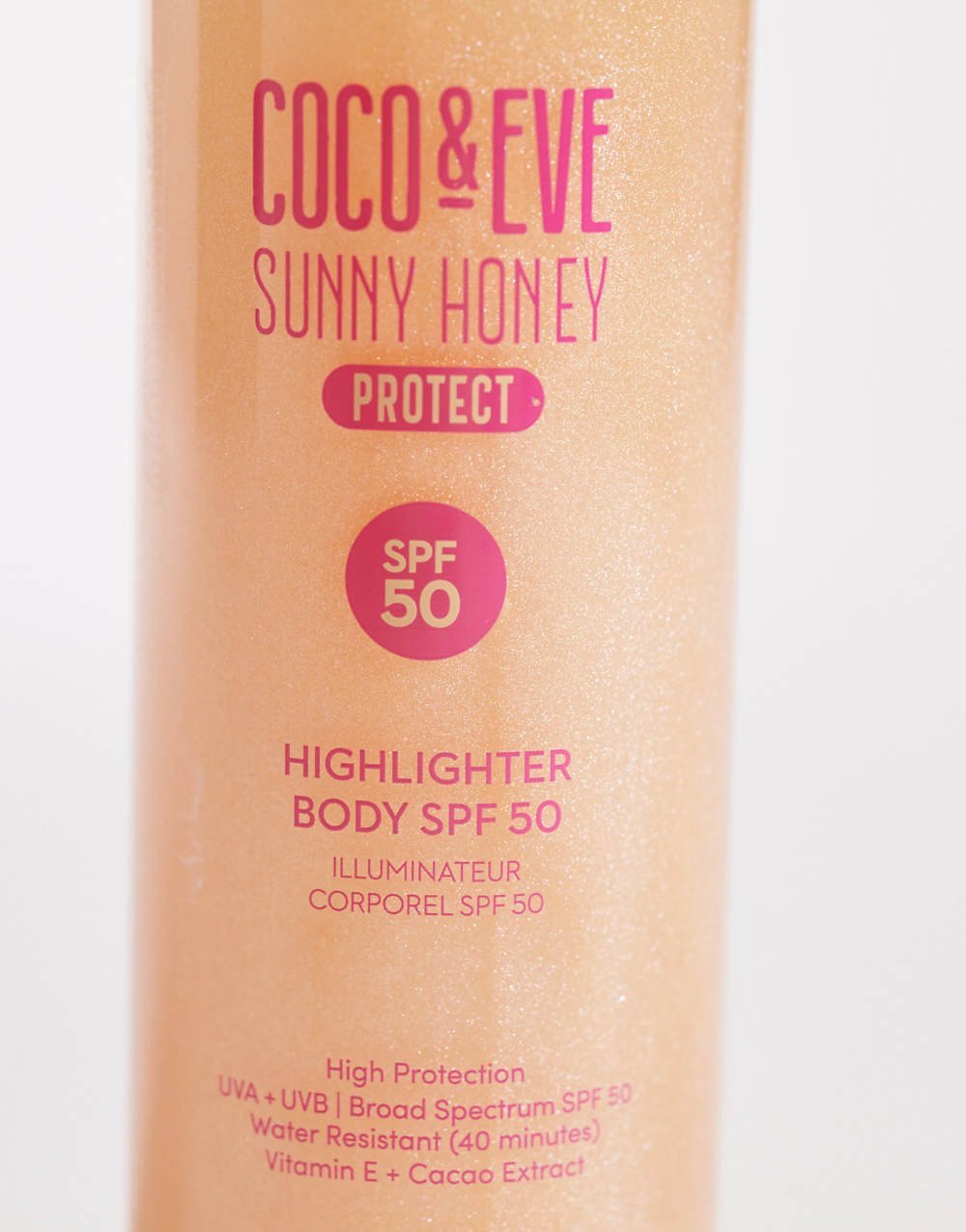 Illuminateur corporel pailleté SPF 50 - 150 ml