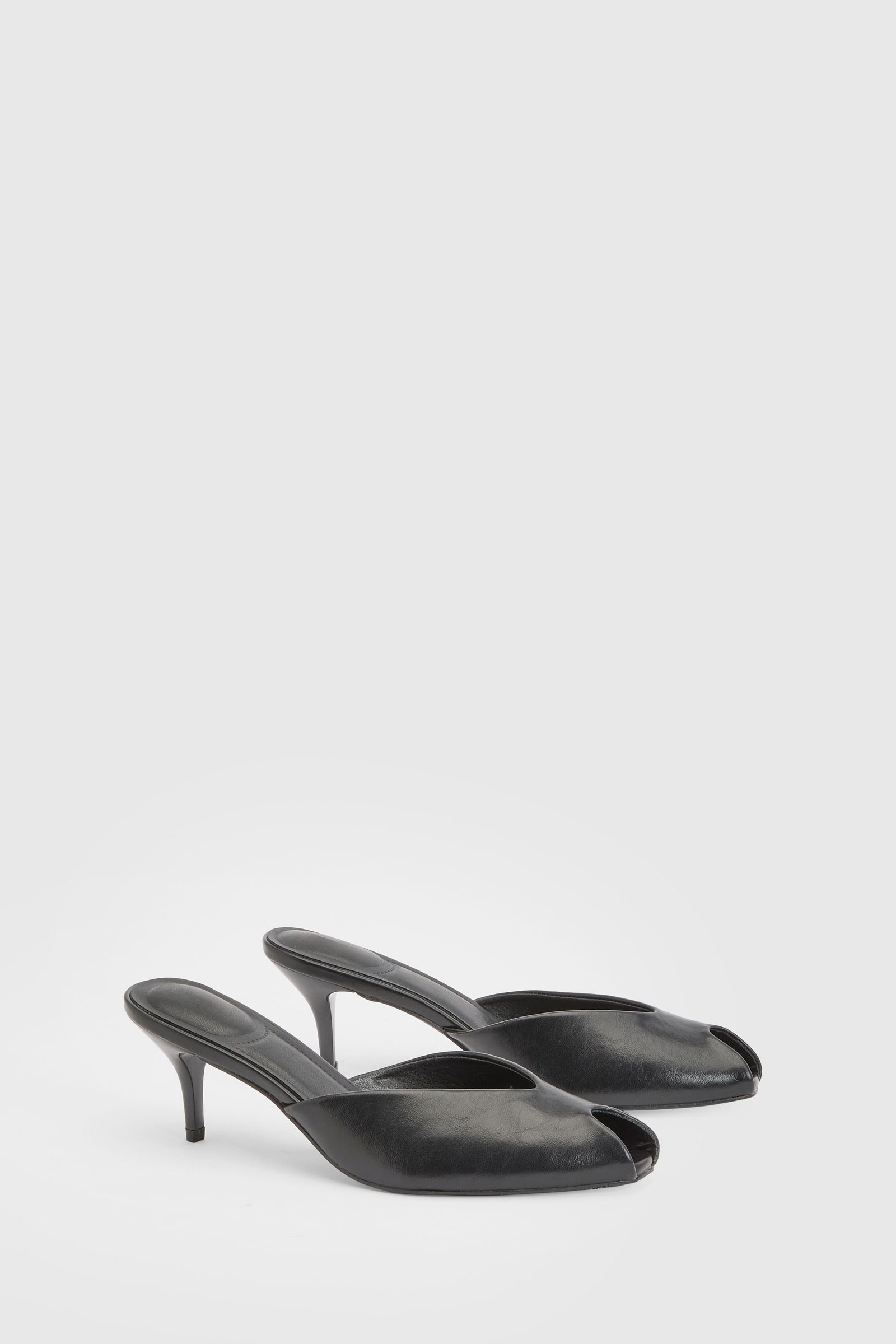 Open-toe heeled mules