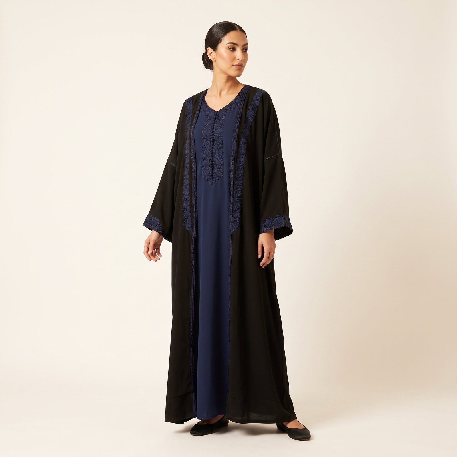 Ensemble kimono noir et robe bleu marine