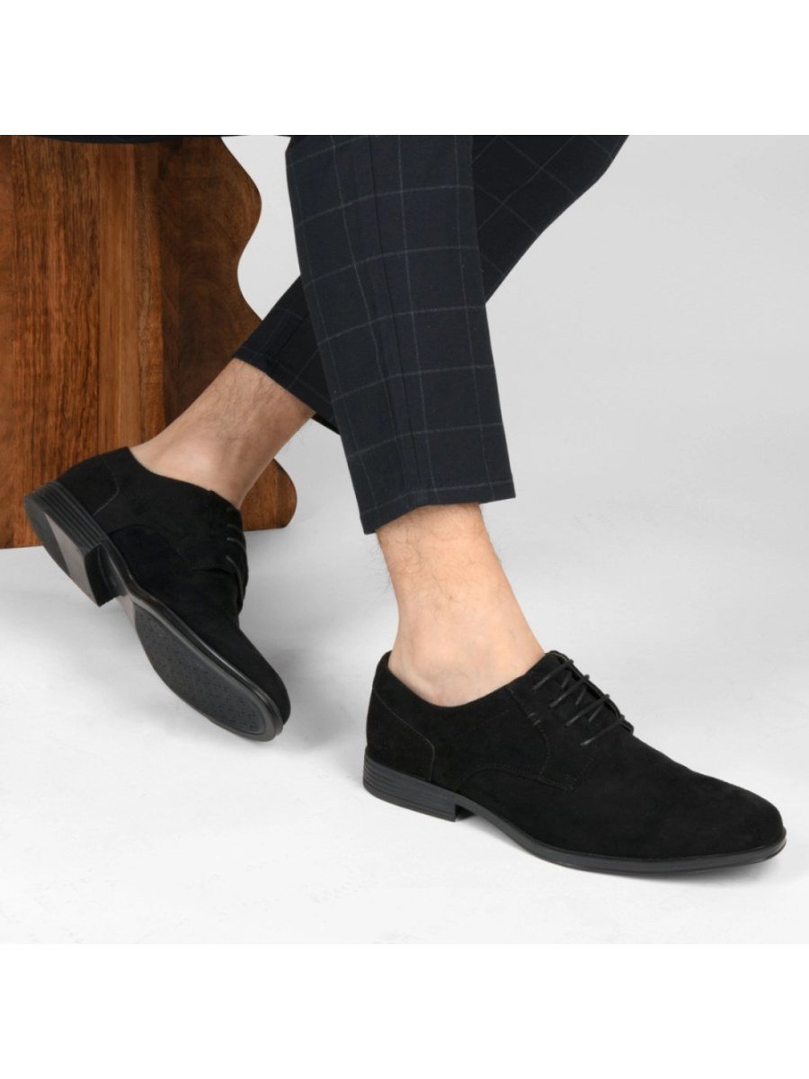 Black mixed-material derbies