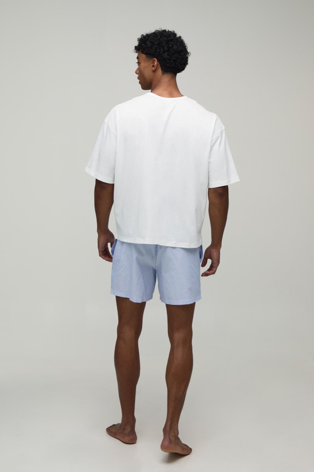 Ensemble détente t-shirt et short à rayures