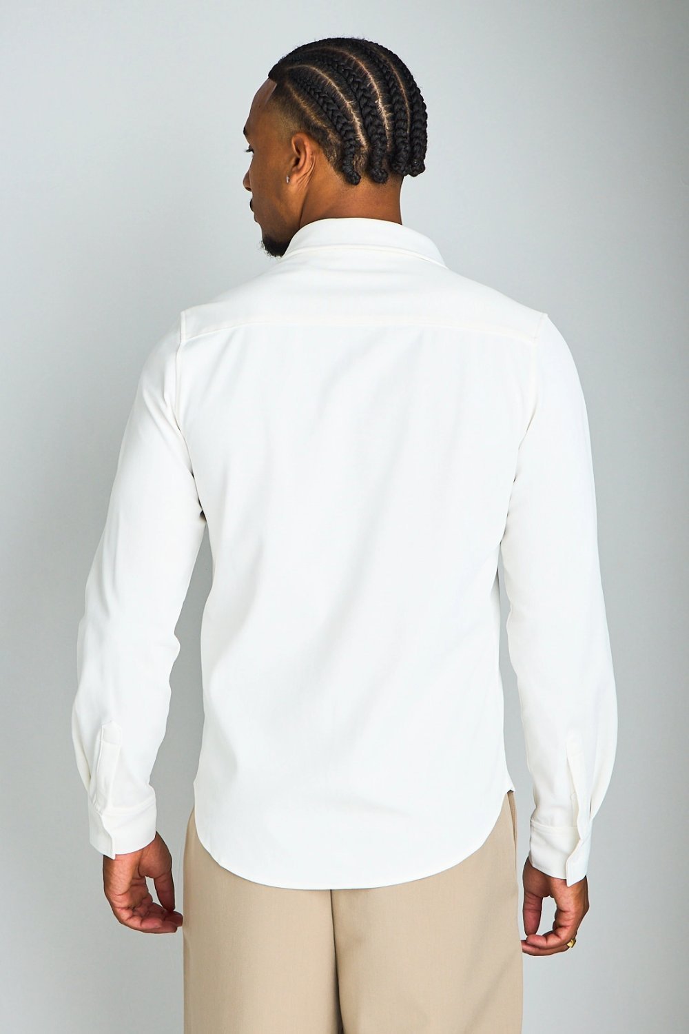 White basic long-sleeved shirt