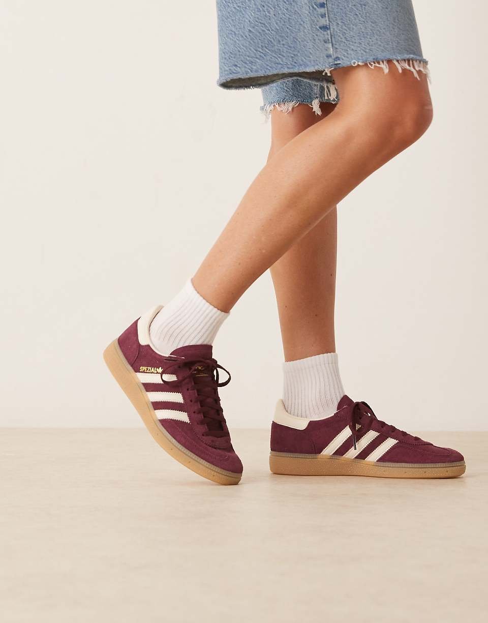 Handball Spezial trainers in burgundy and cream