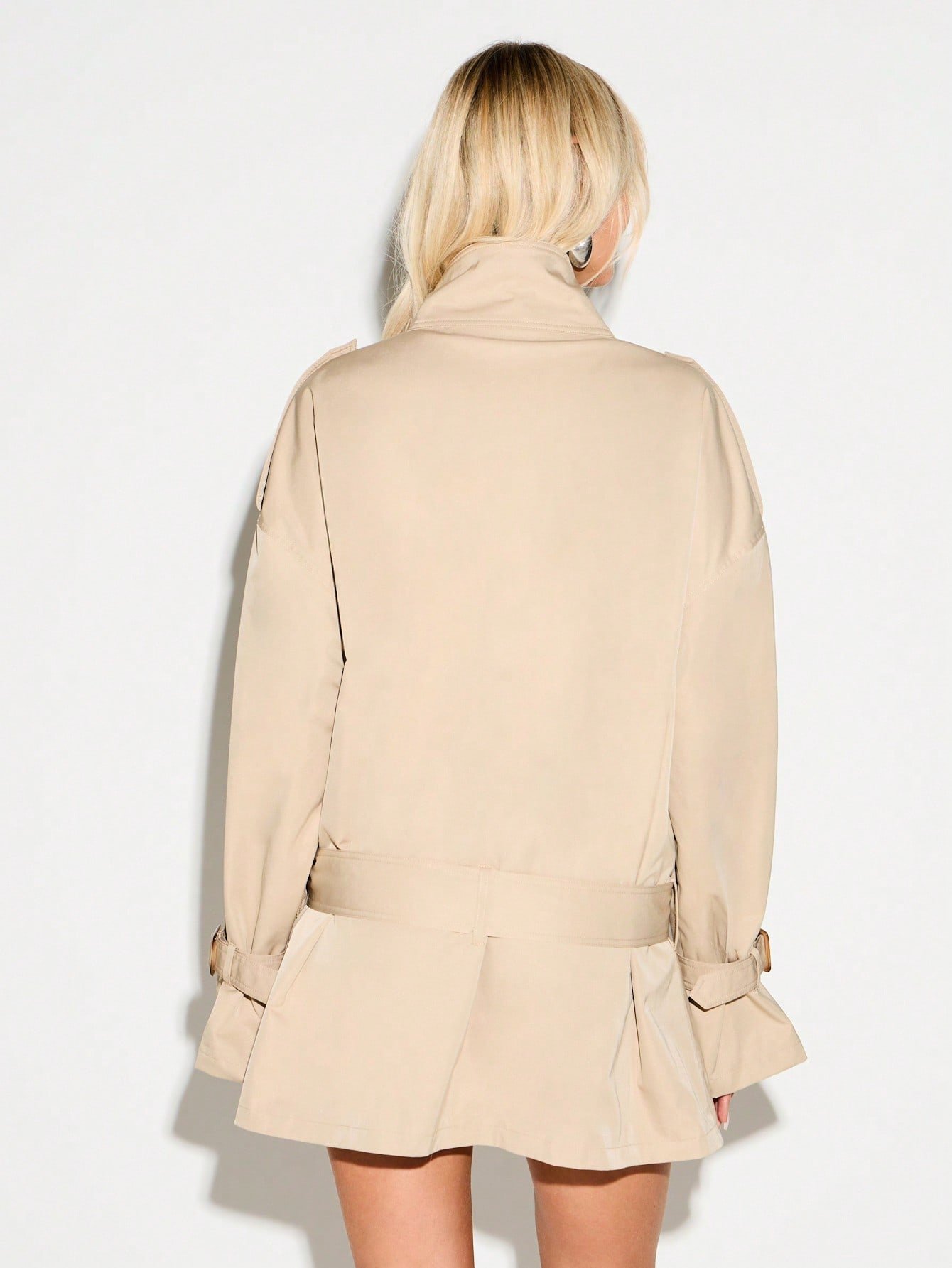 Manteau trench kaki ceinturé à col chemise