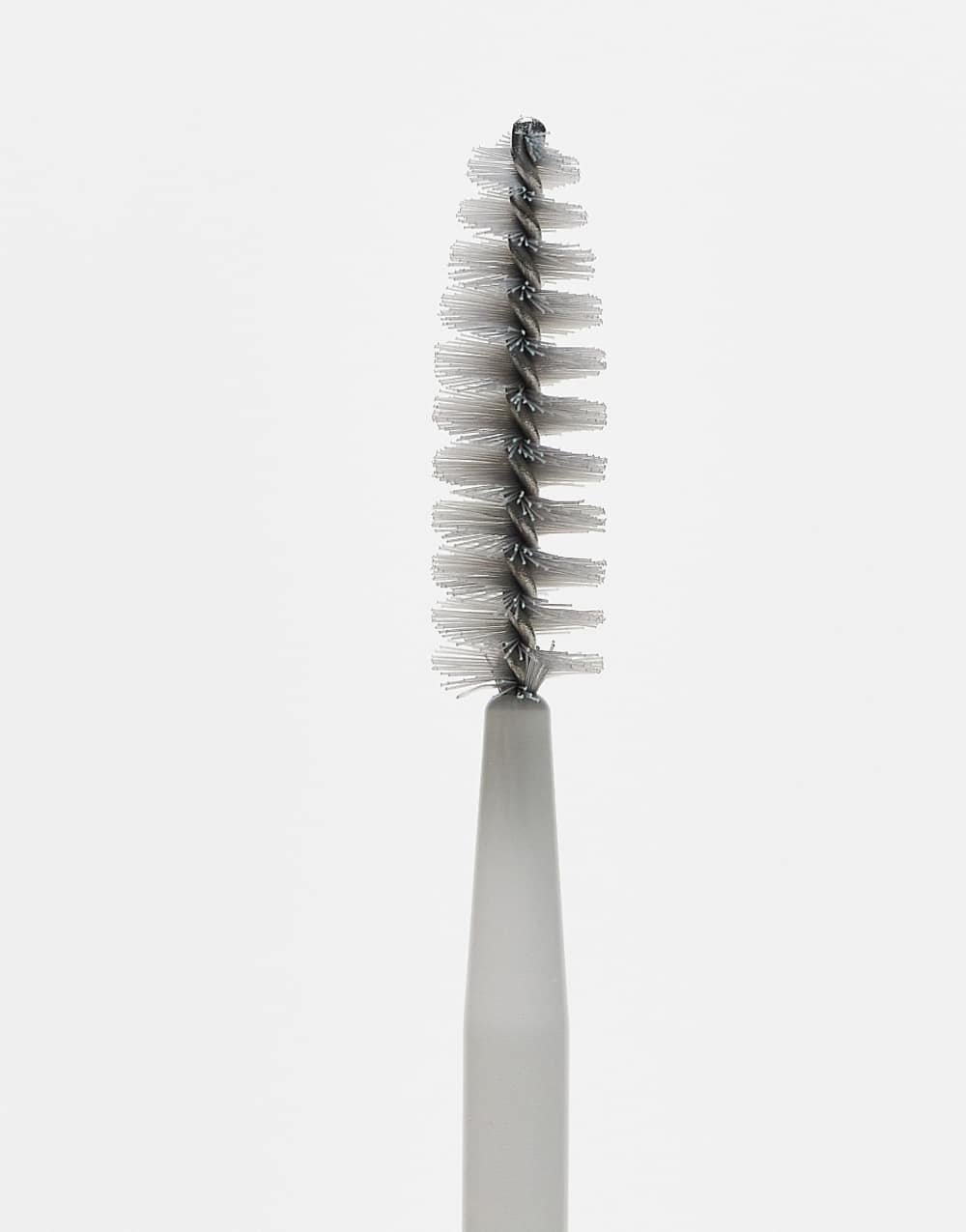 Angled brow brush with spoolie - M401