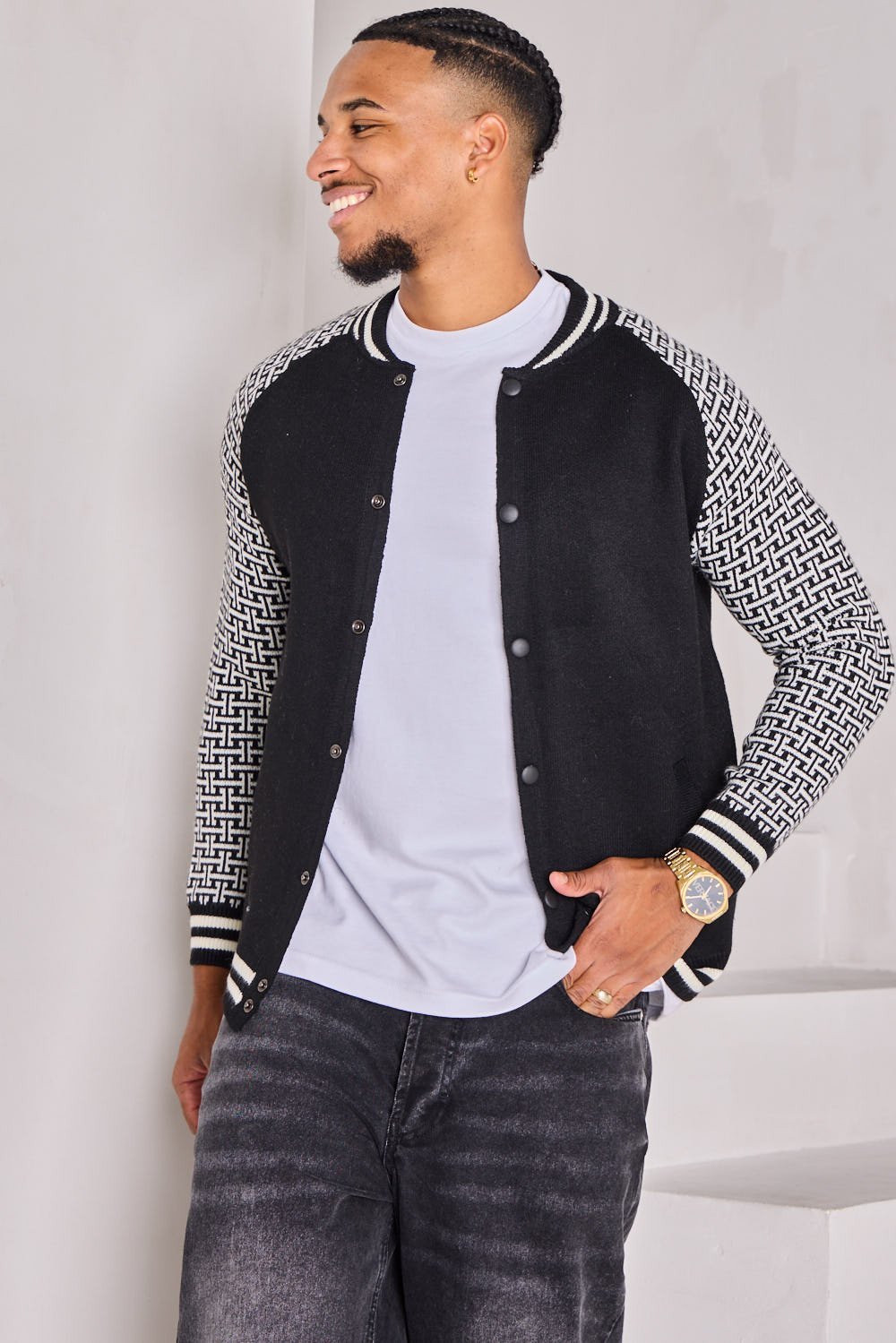 Gilet en maille à motif sur les manches noir