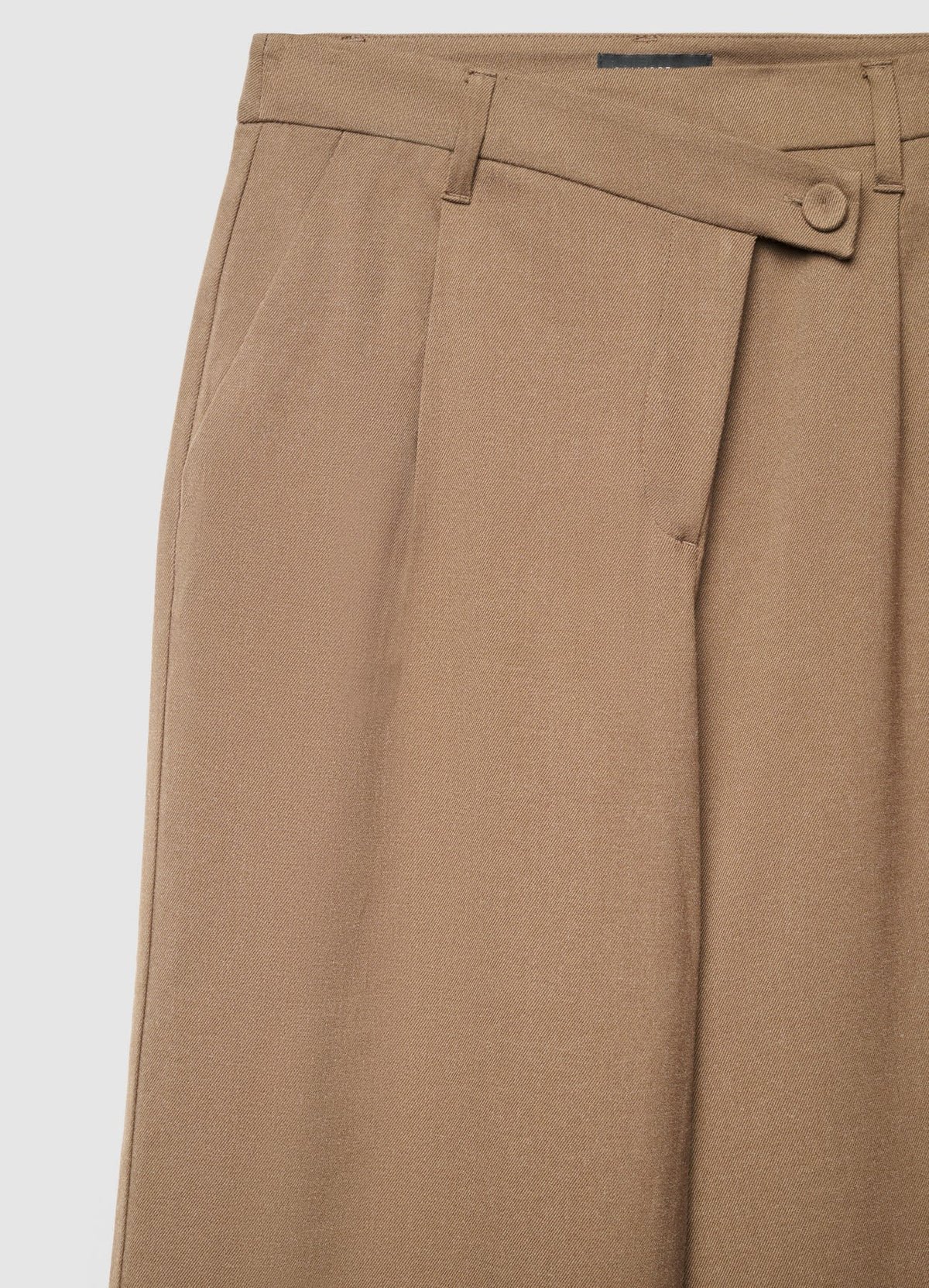 Pantalon palazzo à patte asymétrique