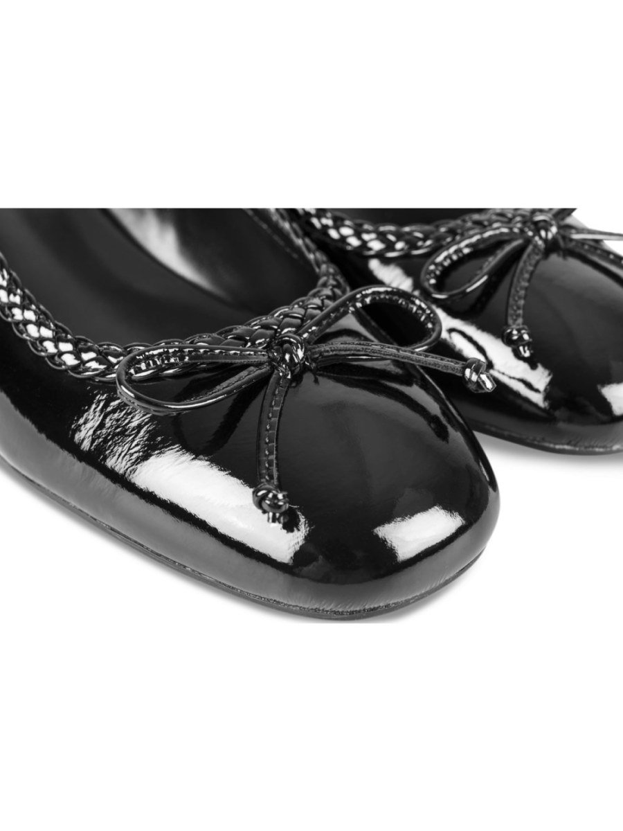 Black patent slingbacks with bow