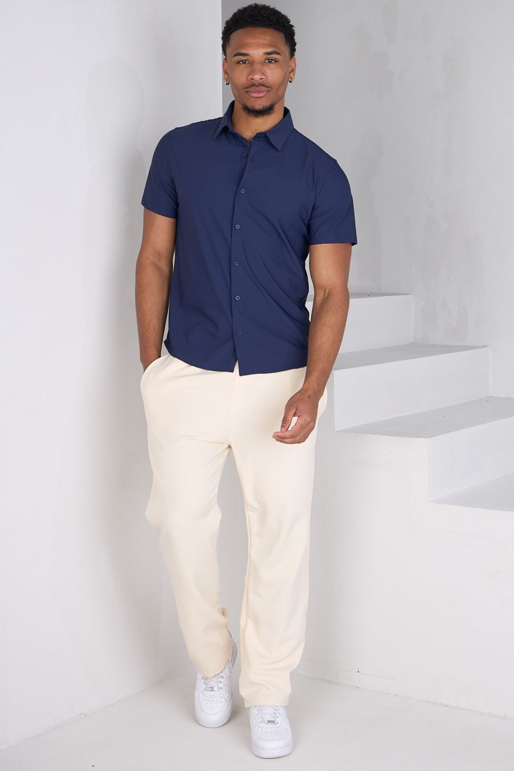 Chemise manches courtes bleu foncé
